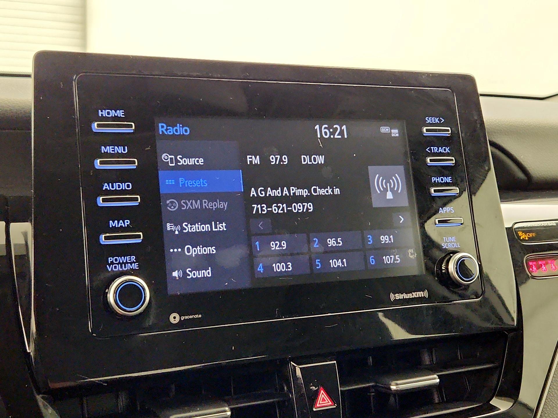 Thumbnail: 2021 Toyota Camry - 15