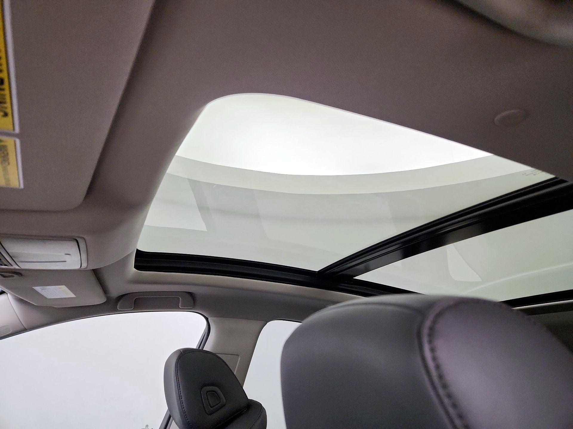 Thumbnail: 2019 Acura RDX - 19