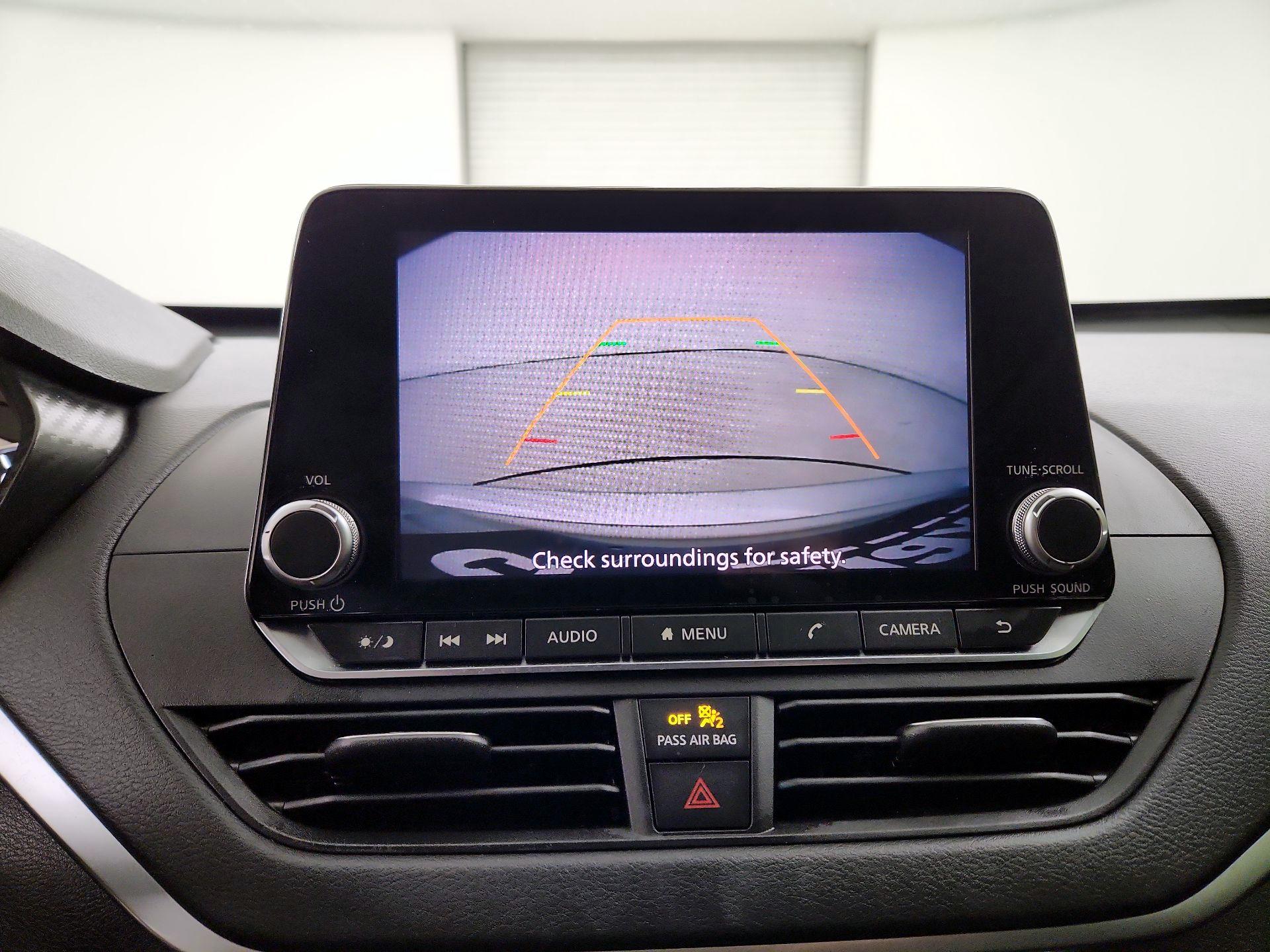 Thumbnail: 2019 Nissan Altima - 14