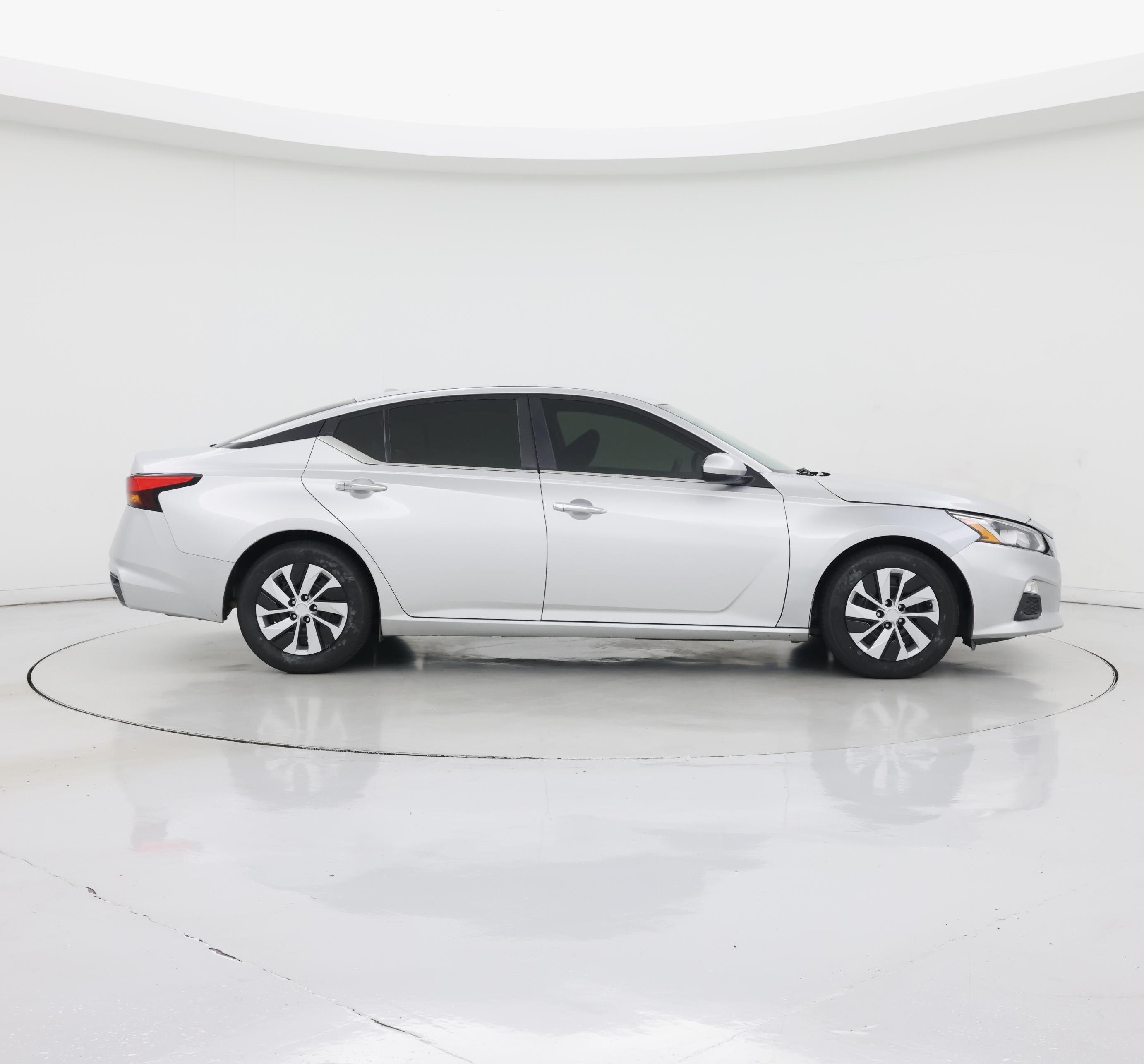 Thumbnail: 2019 Nissan Altima - 7