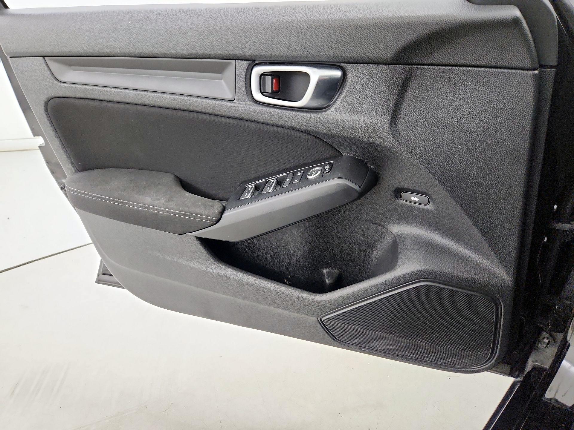 Thumbnail: 2023 Honda Civic - 12