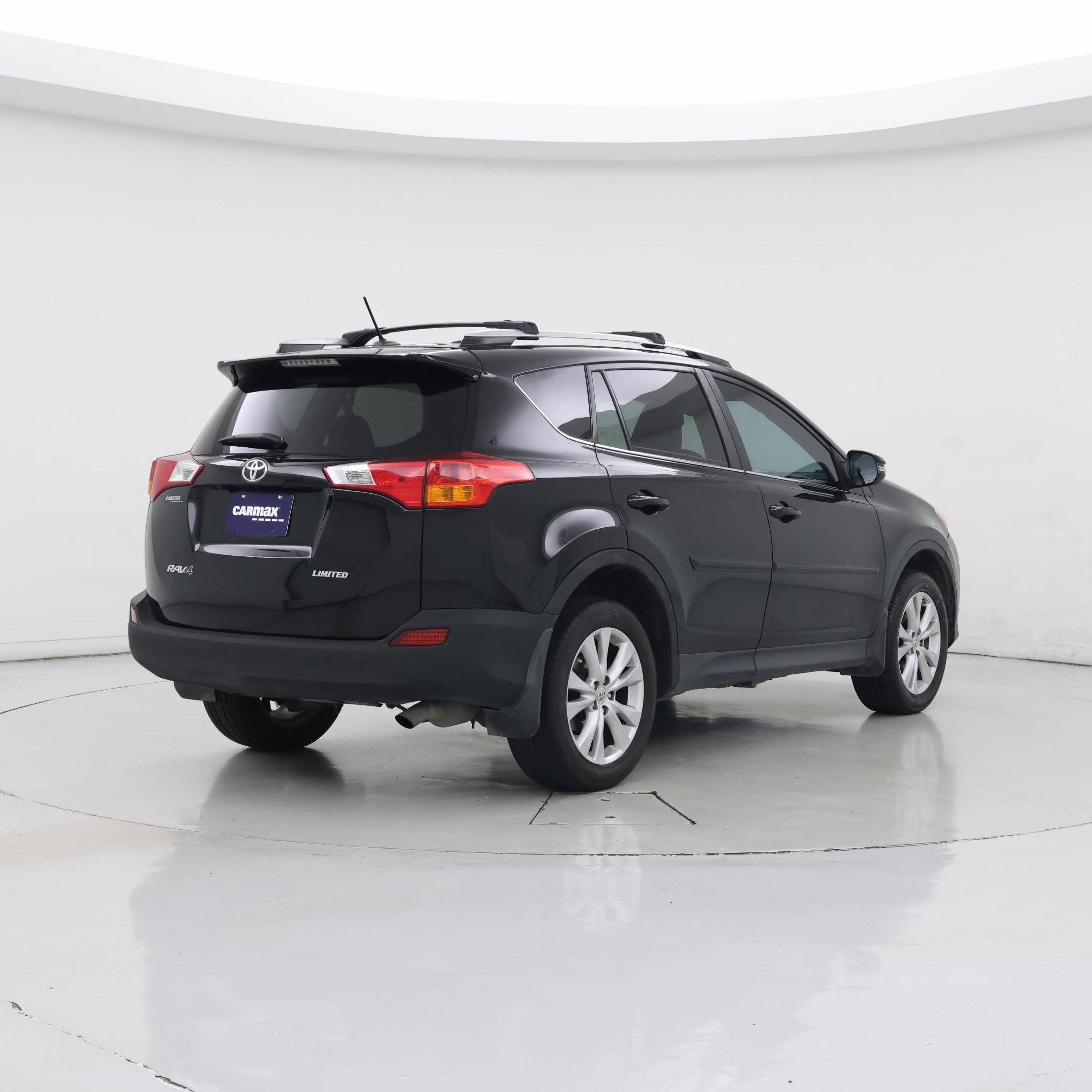 Thumbnail: 2015 Toyota RAV4 - 8