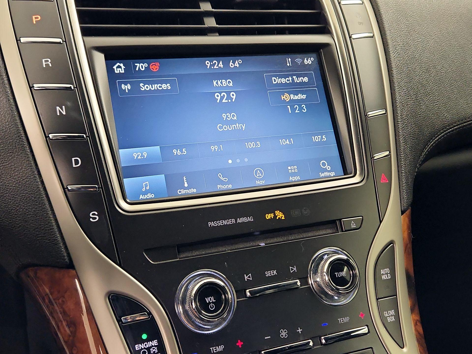 Thumbnail: 2020 Lincoln Nautilus - 16