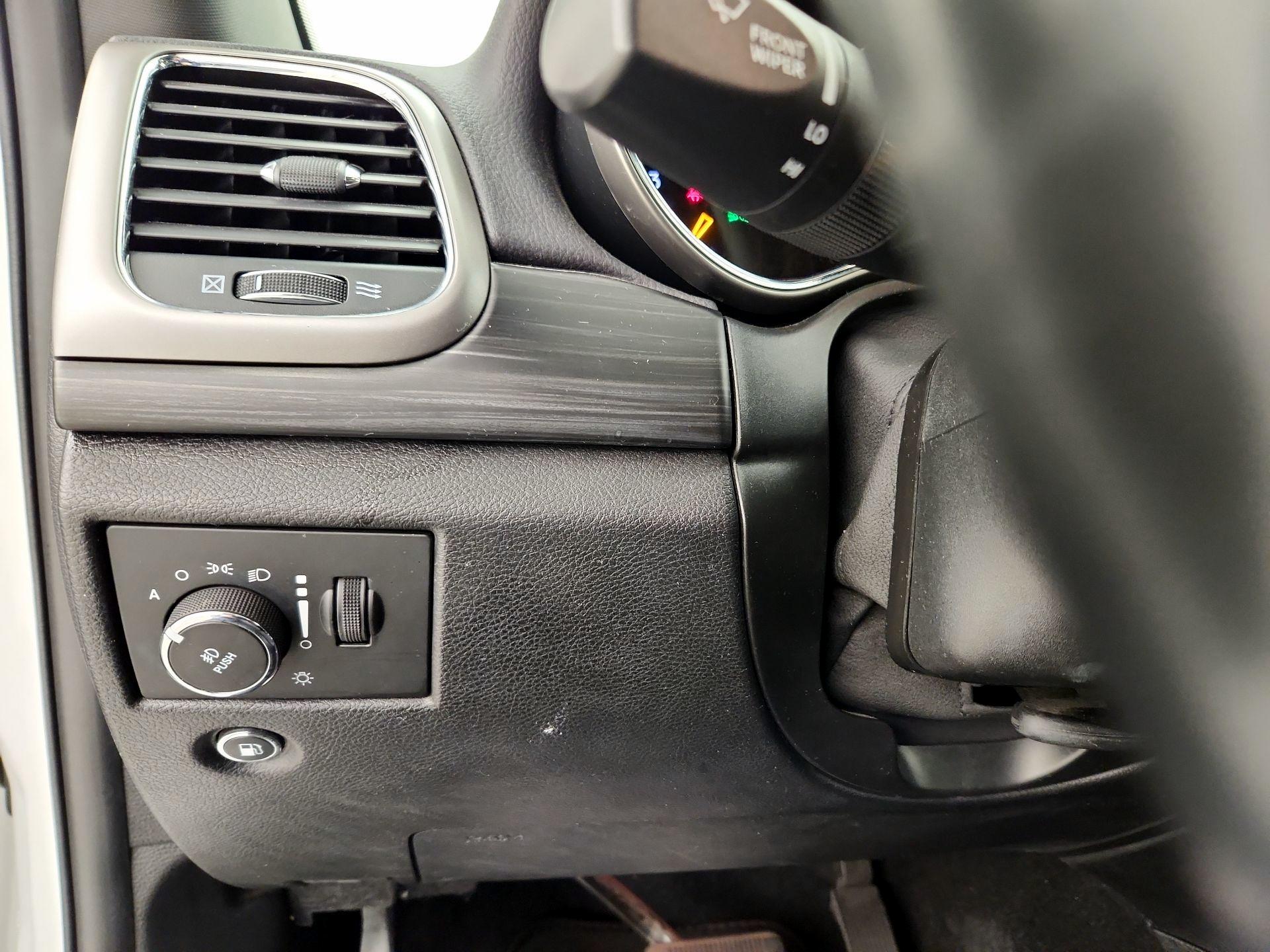 Thumbnail: 2021 Jeep Grand Cherokee - 13