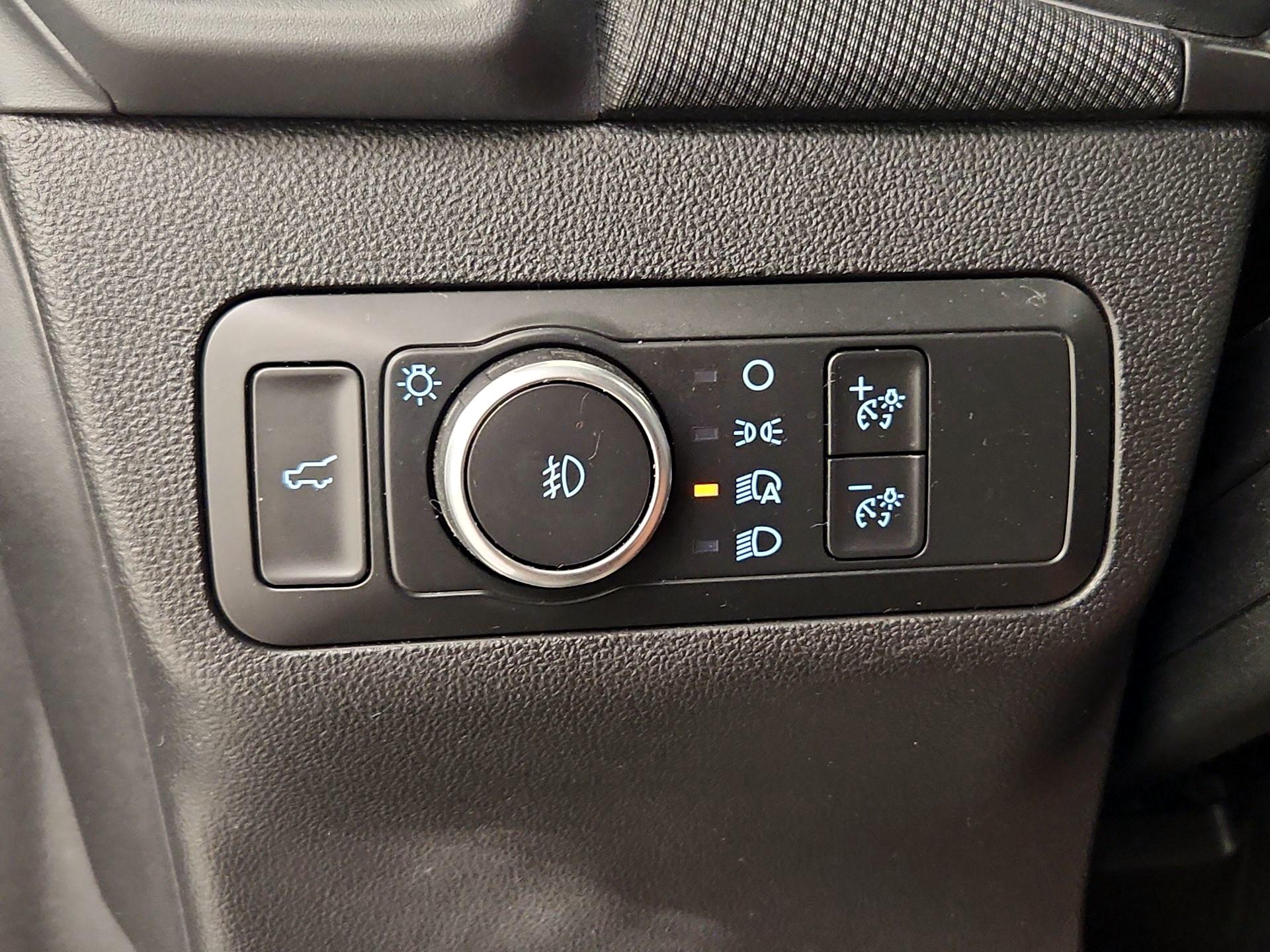 Thumbnail: 2021 Ford Bronco Sport - 13