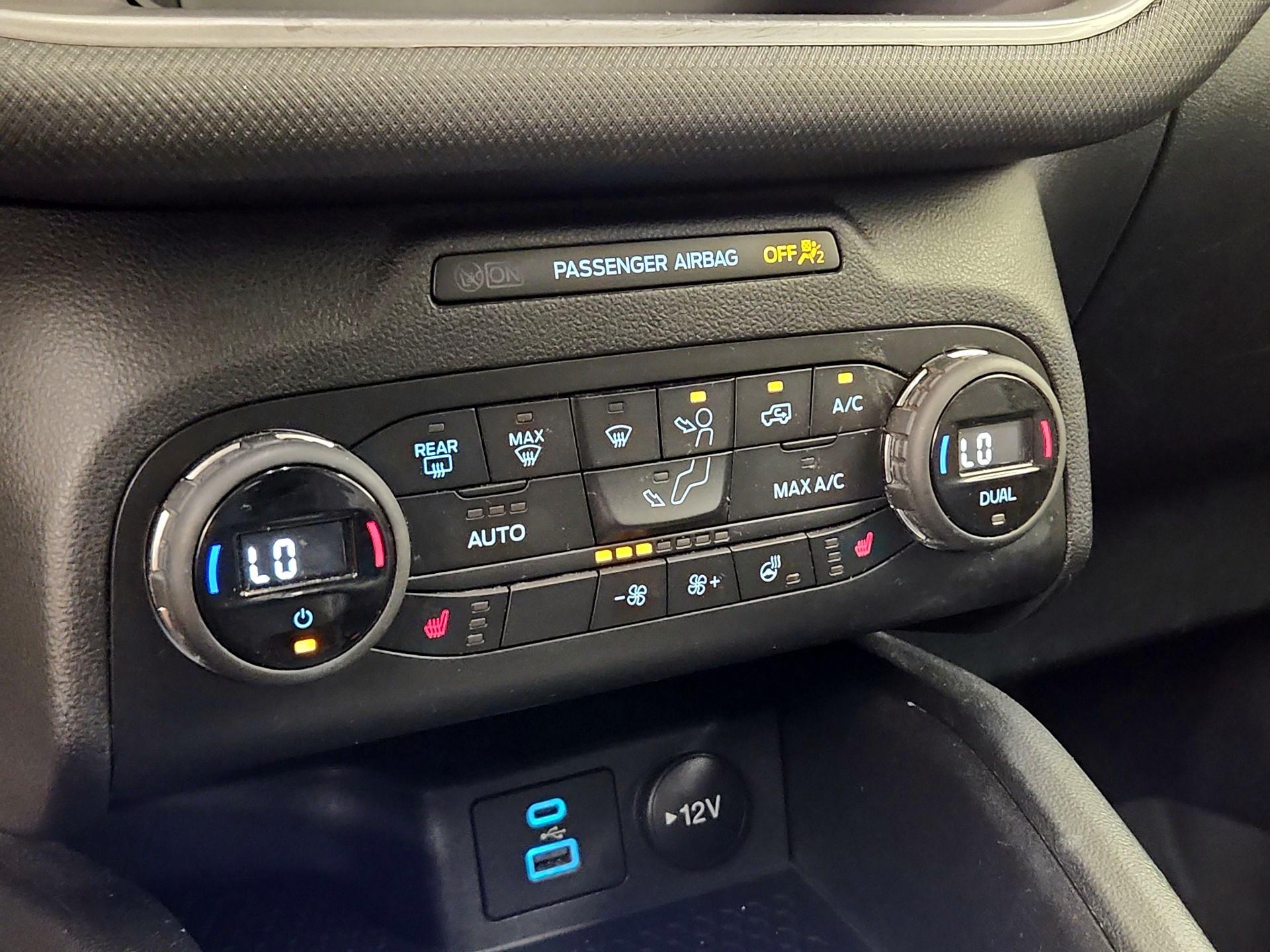 Thumbnail: 2021 Ford Bronco Sport - 16