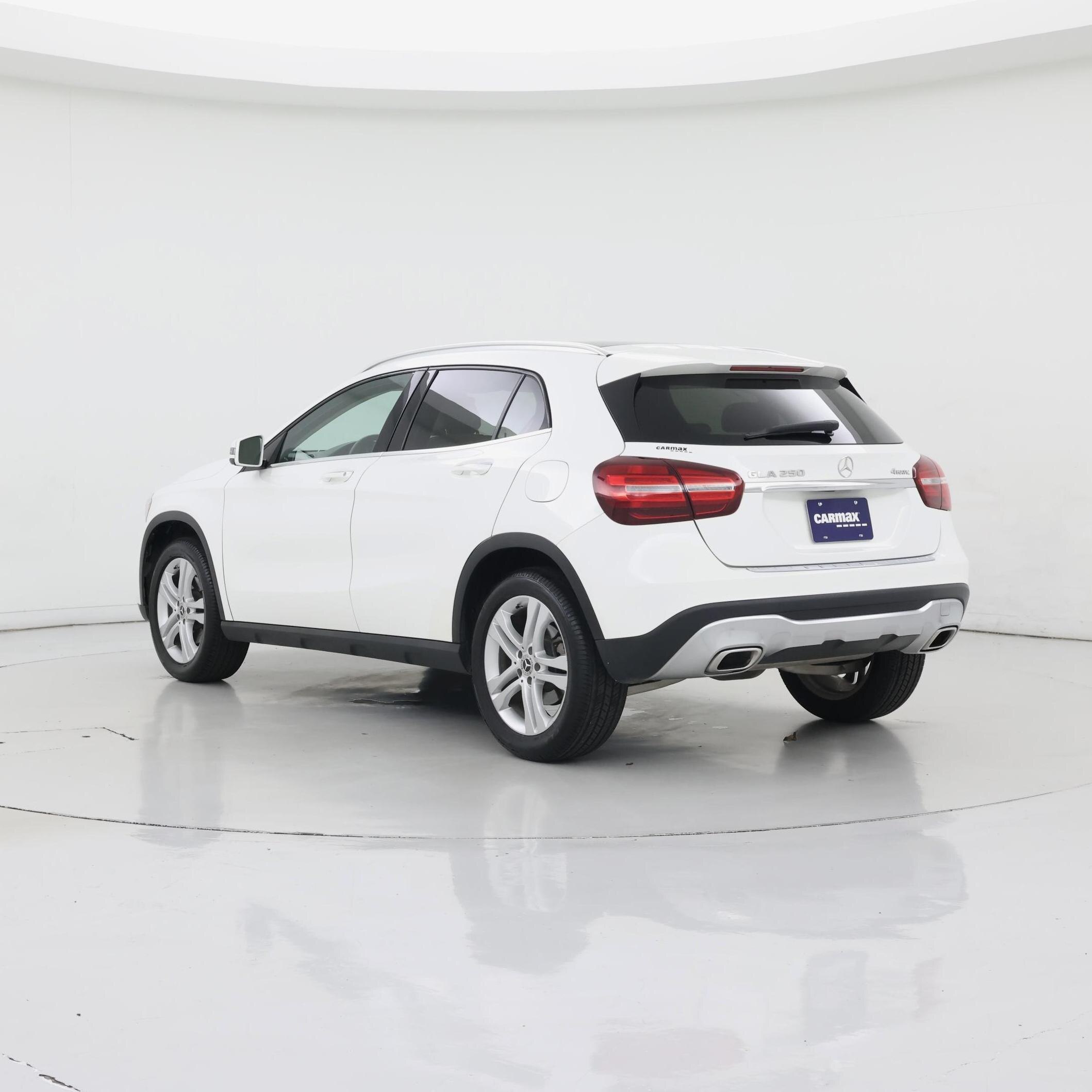 Thumbnail: 2020 Mercedes-Benz GLA - 2