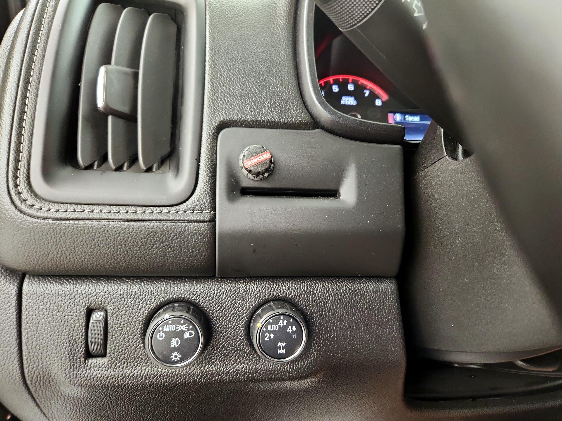 Thumbnail: 2015 GMC Canyon - 13