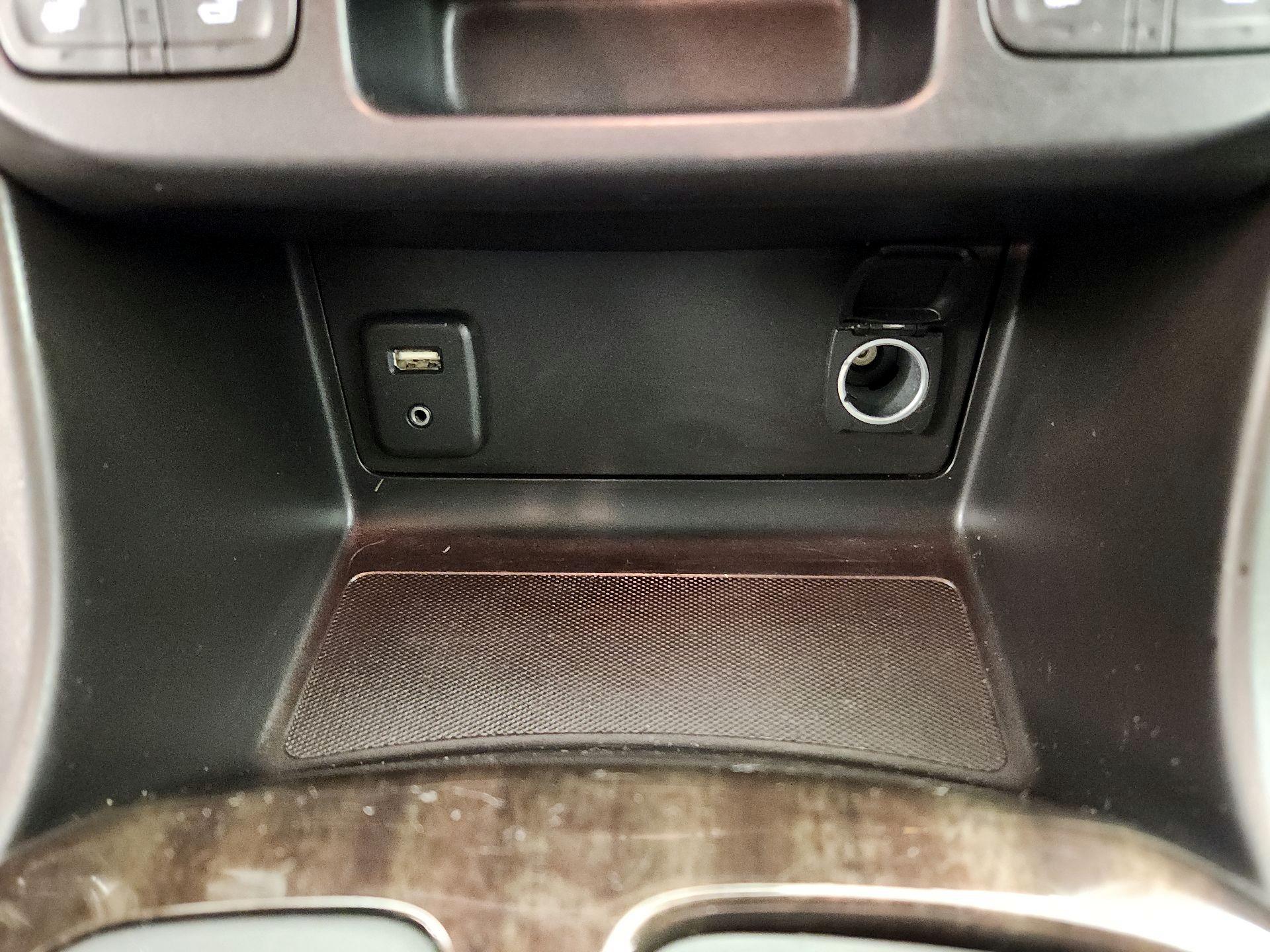 Thumbnail: 2015 GMC Canyon - 18