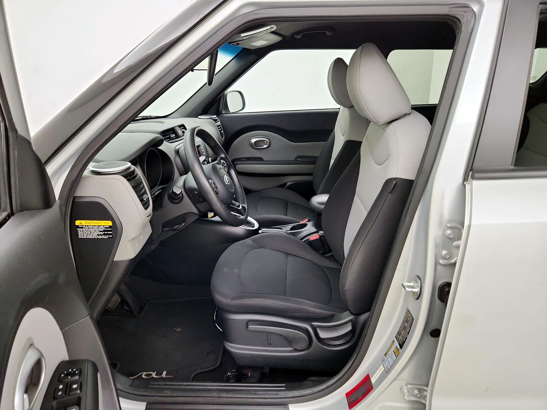 Thumbnail: 2015 Kia Soul - 11