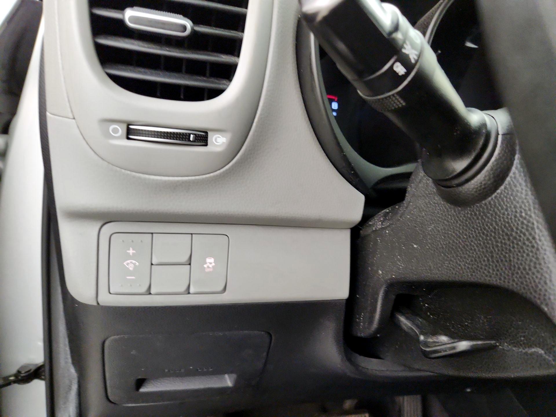 Thumbnail: 2015 Kia Soul - 13