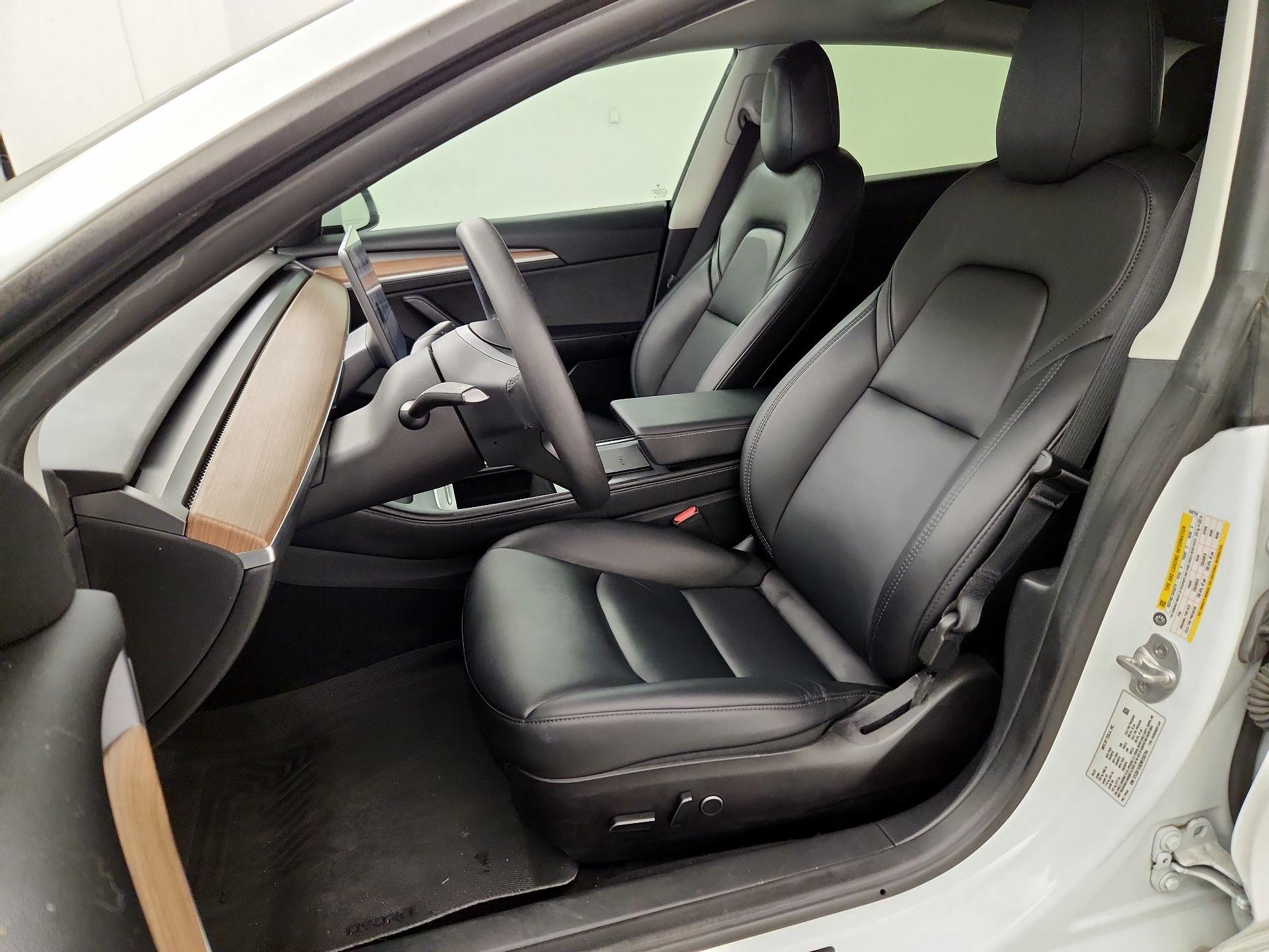 Thumbnail: 2022 Tesla Model 3 - 11