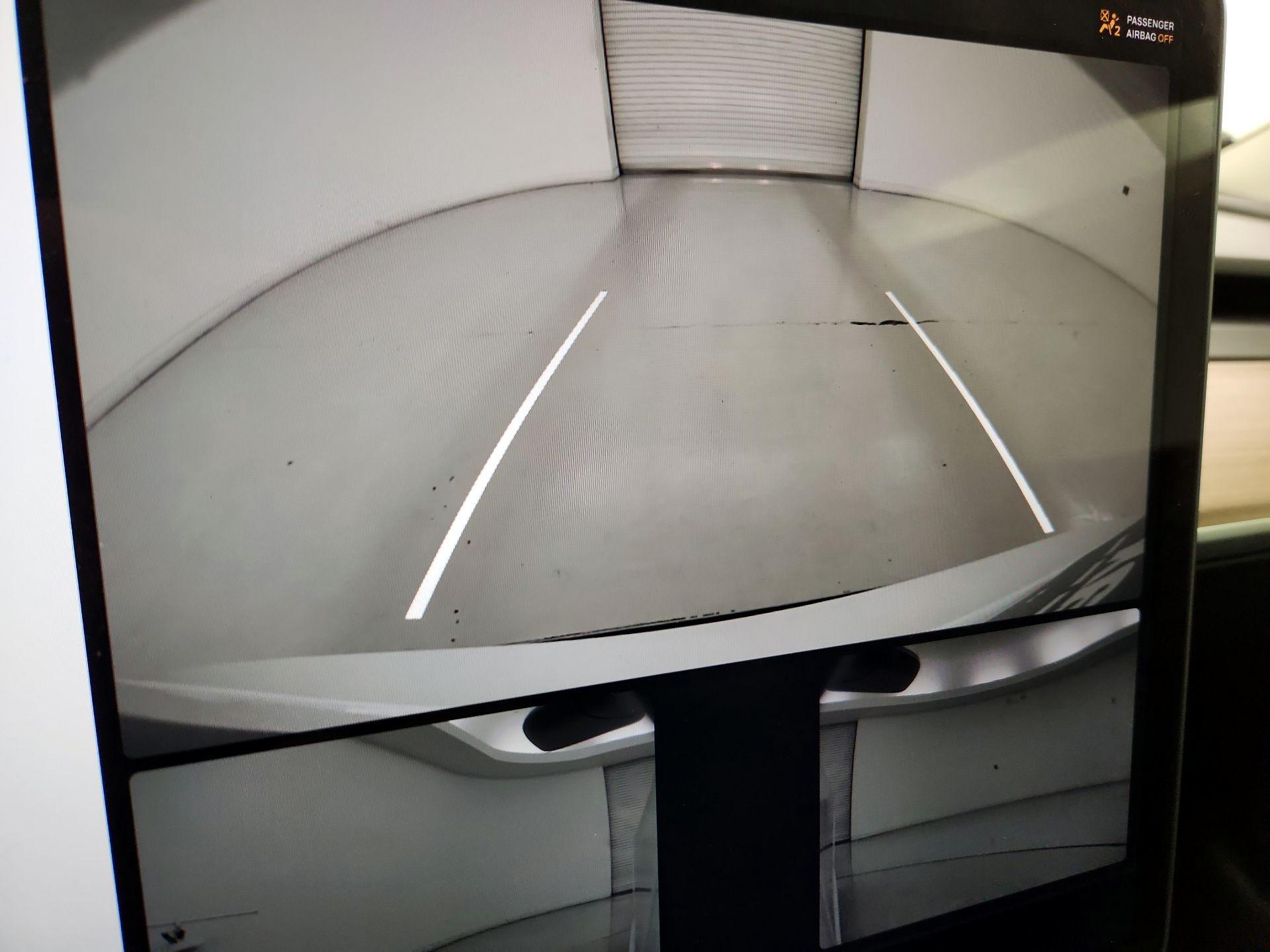 Thumbnail: 2022 Tesla Model 3 - 15