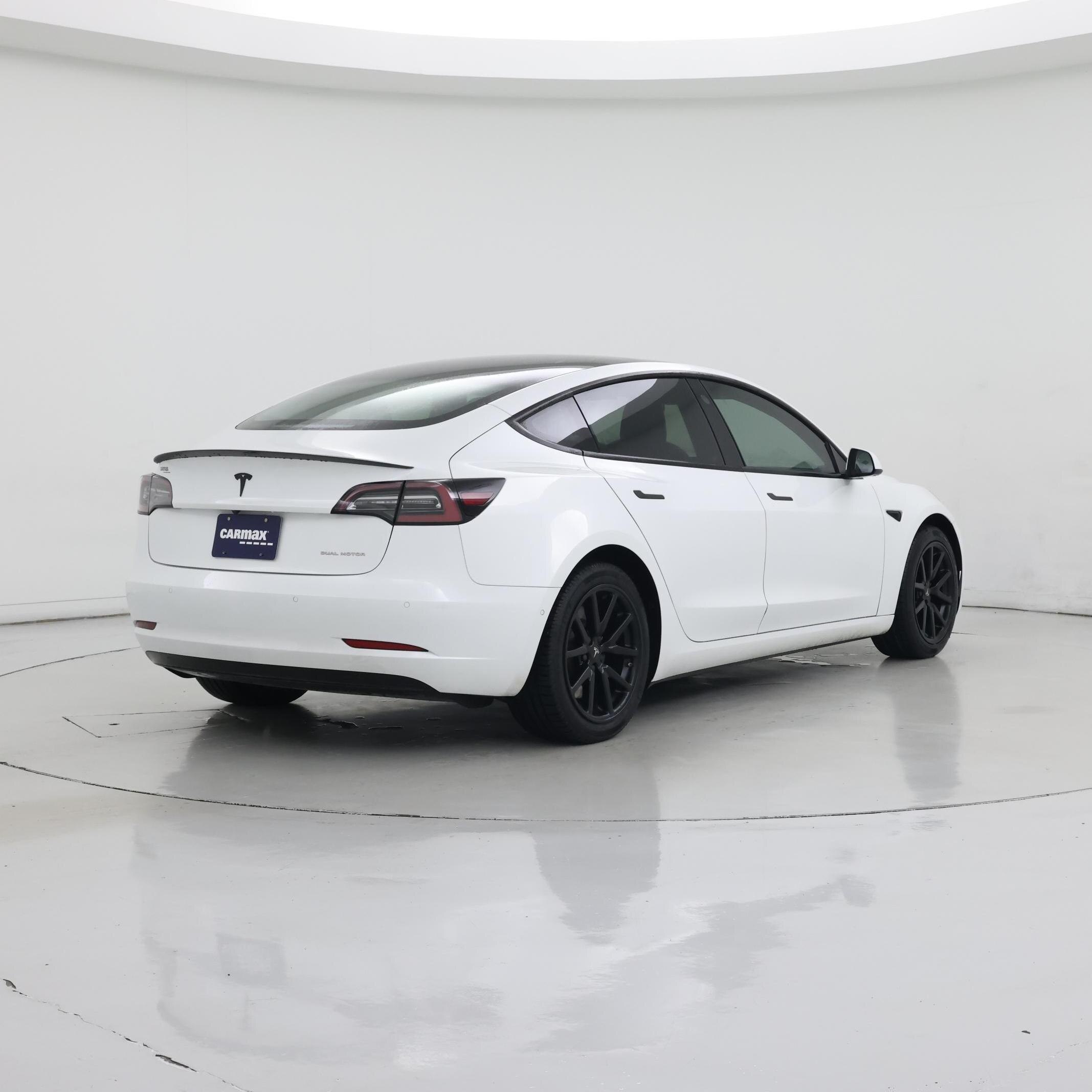 Thumbnail: 2022 Tesla Model 3 - 8