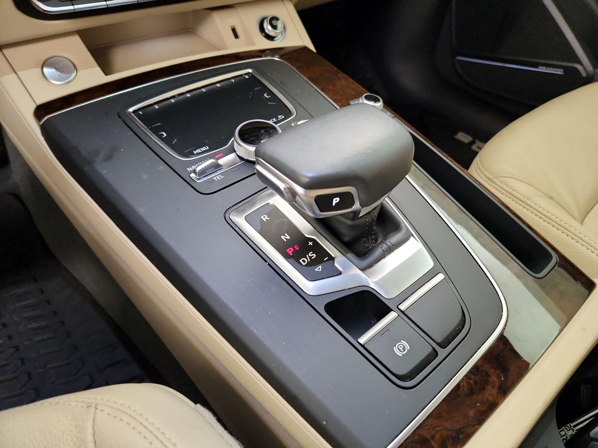 Thumbnail: 2018 Audi Q5 - 18