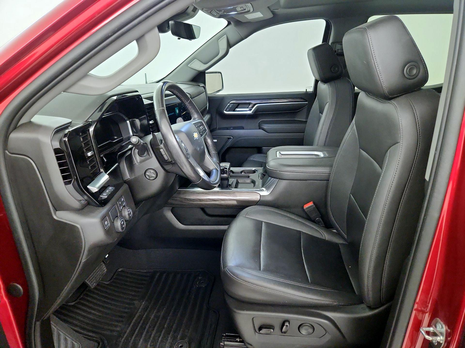 Thumbnail: 2022 Chevrolet Silverado 1500 - 11