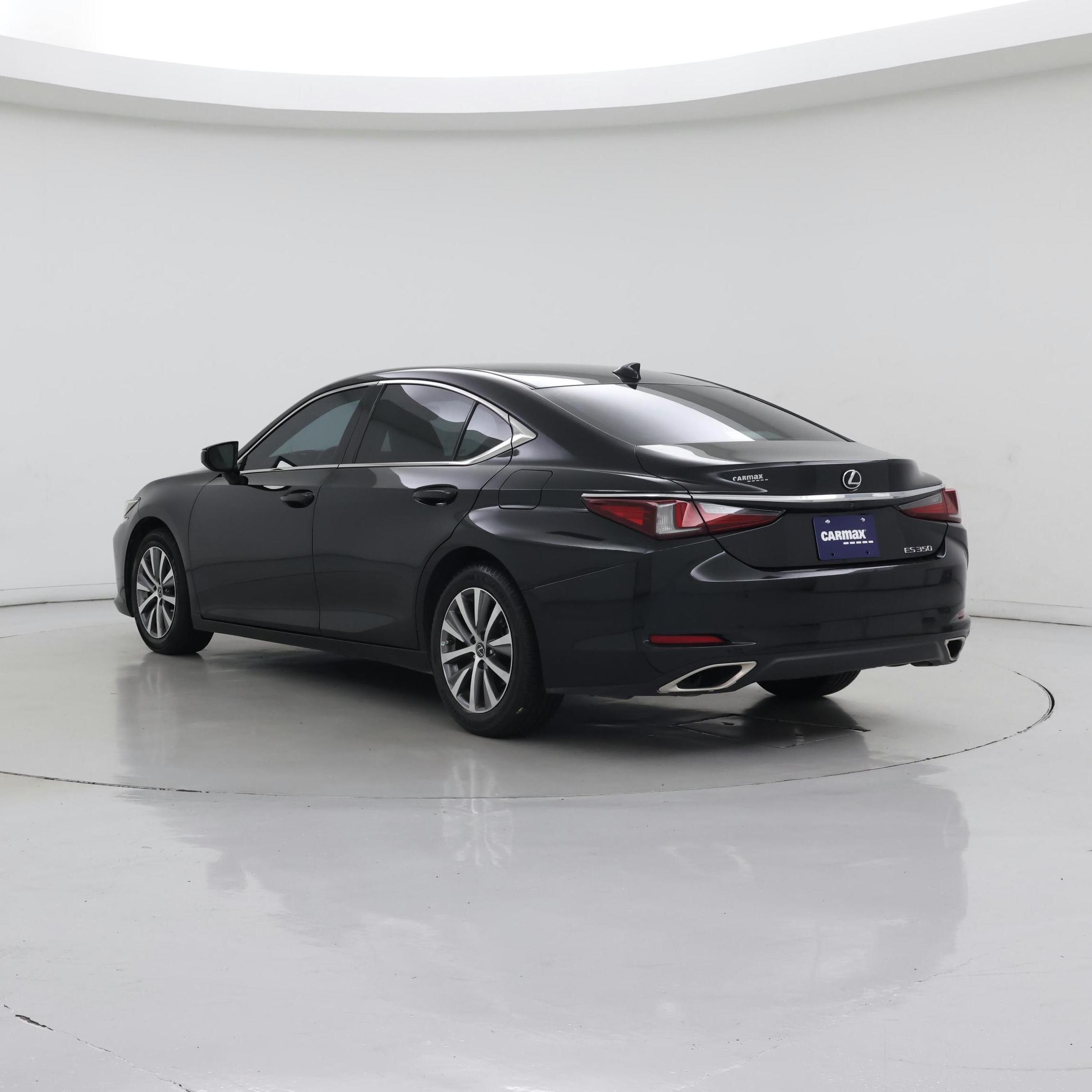 Thumbnail: 2019 Lexus ES - 2