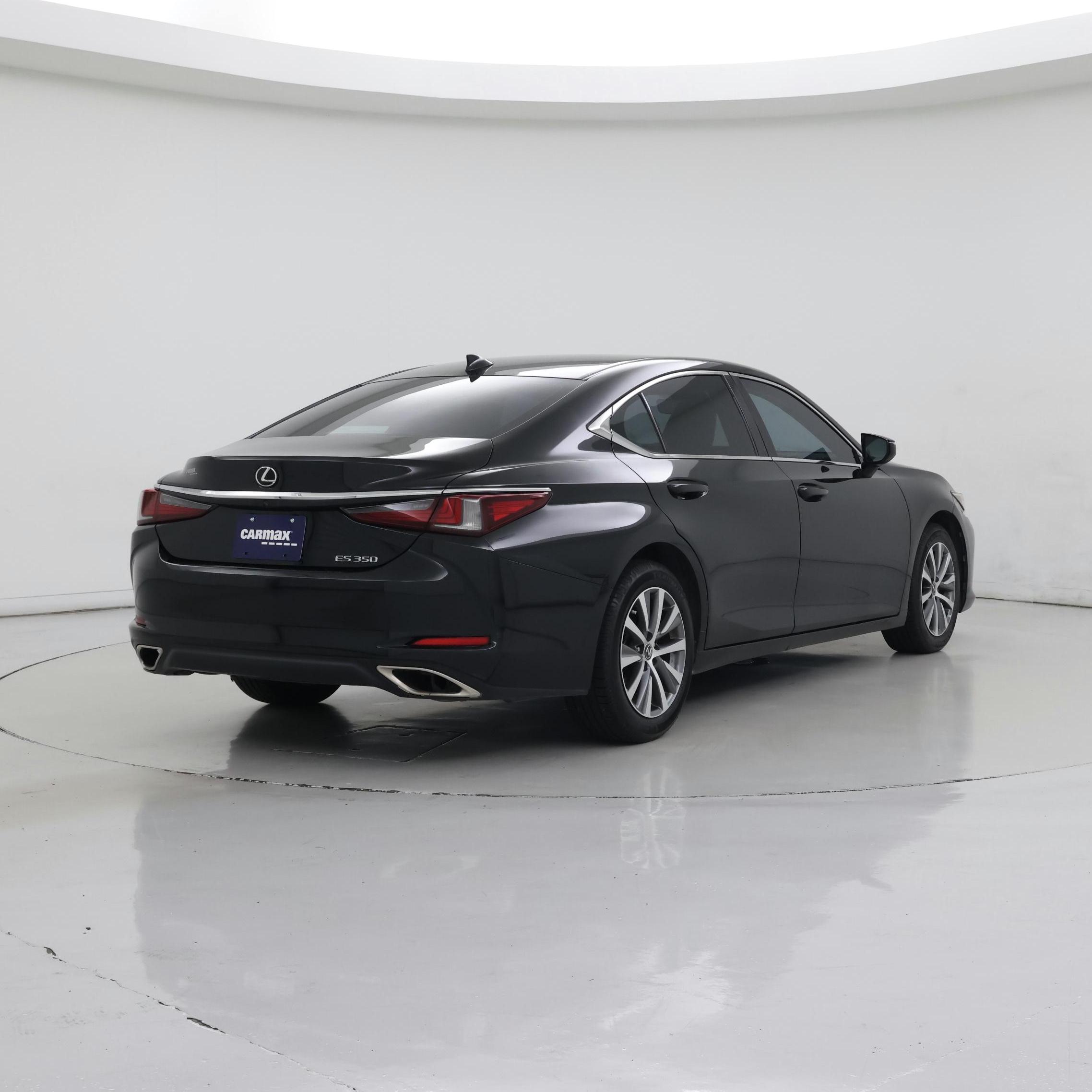 Thumbnail: 2019 Lexus ES - 8
