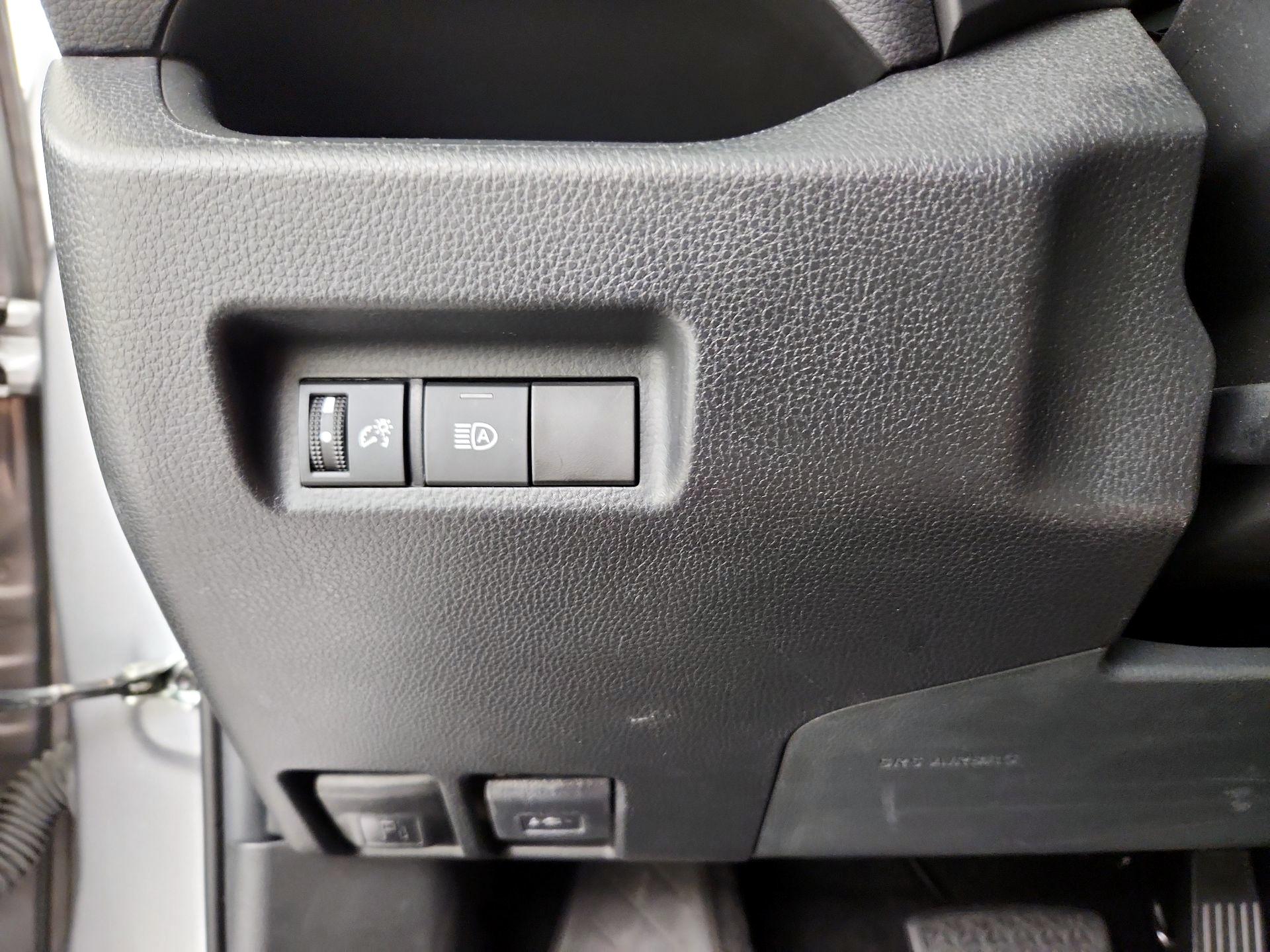 Thumbnail: 2021 Toyota RAV4 - 13