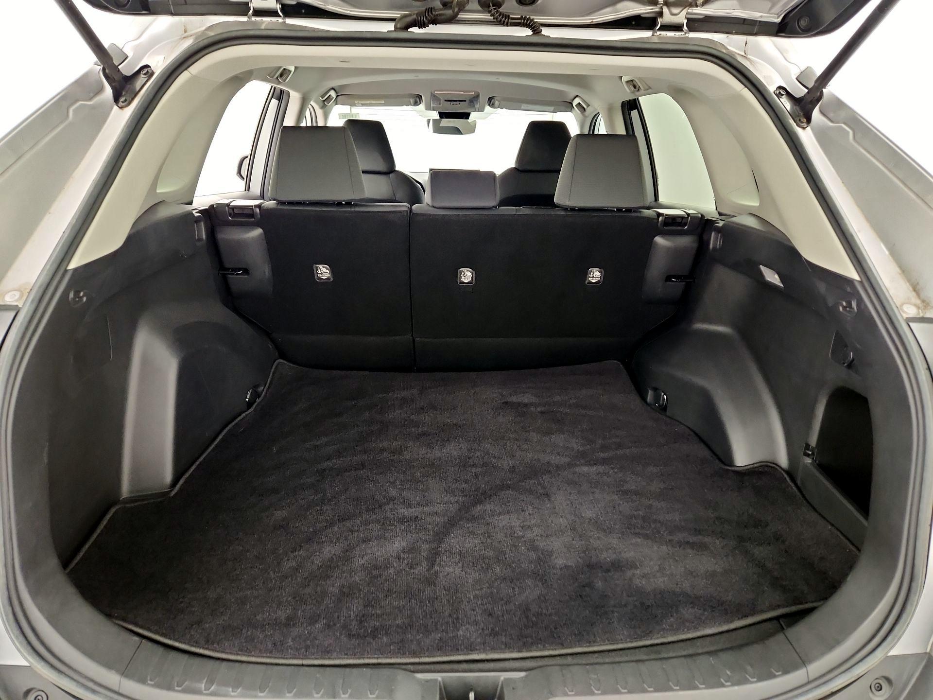 Thumbnail: 2021 Toyota RAV4 - 20