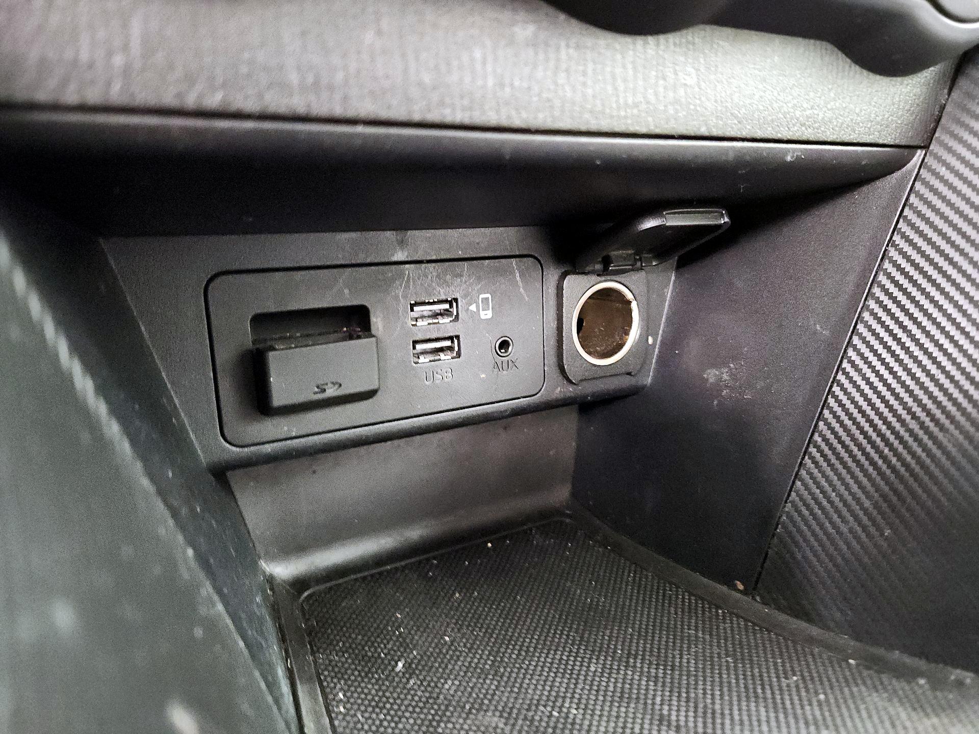 Thumbnail: 2020 Toyota Yaris - 18