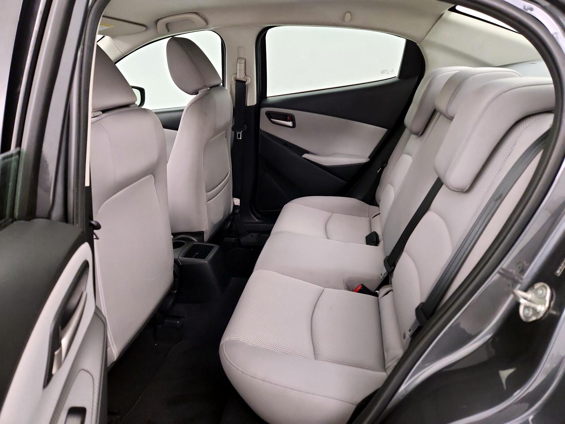 Thumbnail: 2020 Toyota Yaris - 19