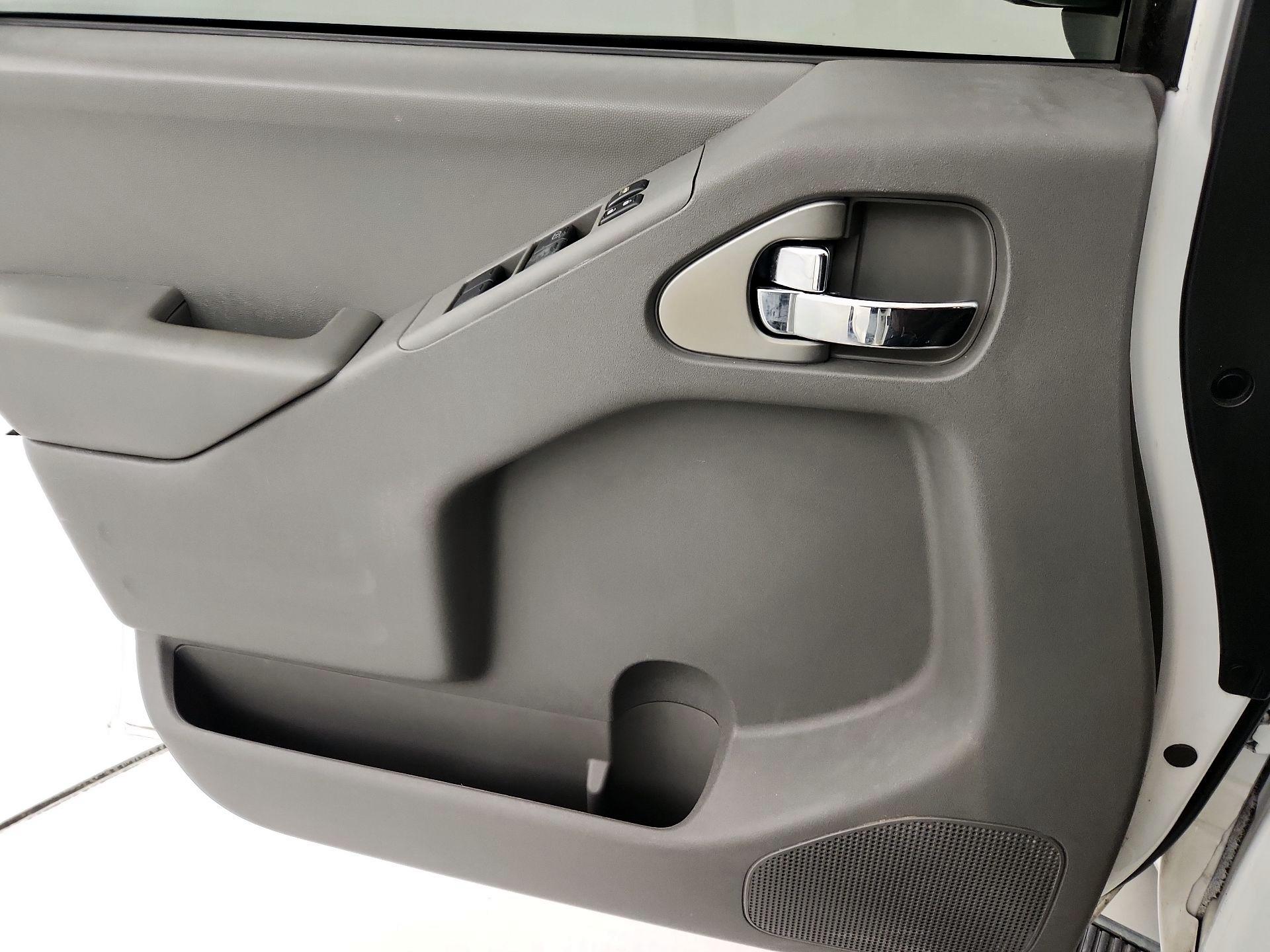 Thumbnail: 2016 Nissan Frontier - 12