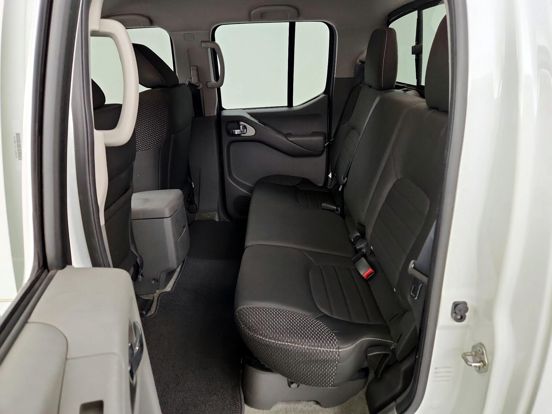 Thumbnail: 2016 Nissan Frontier - 17