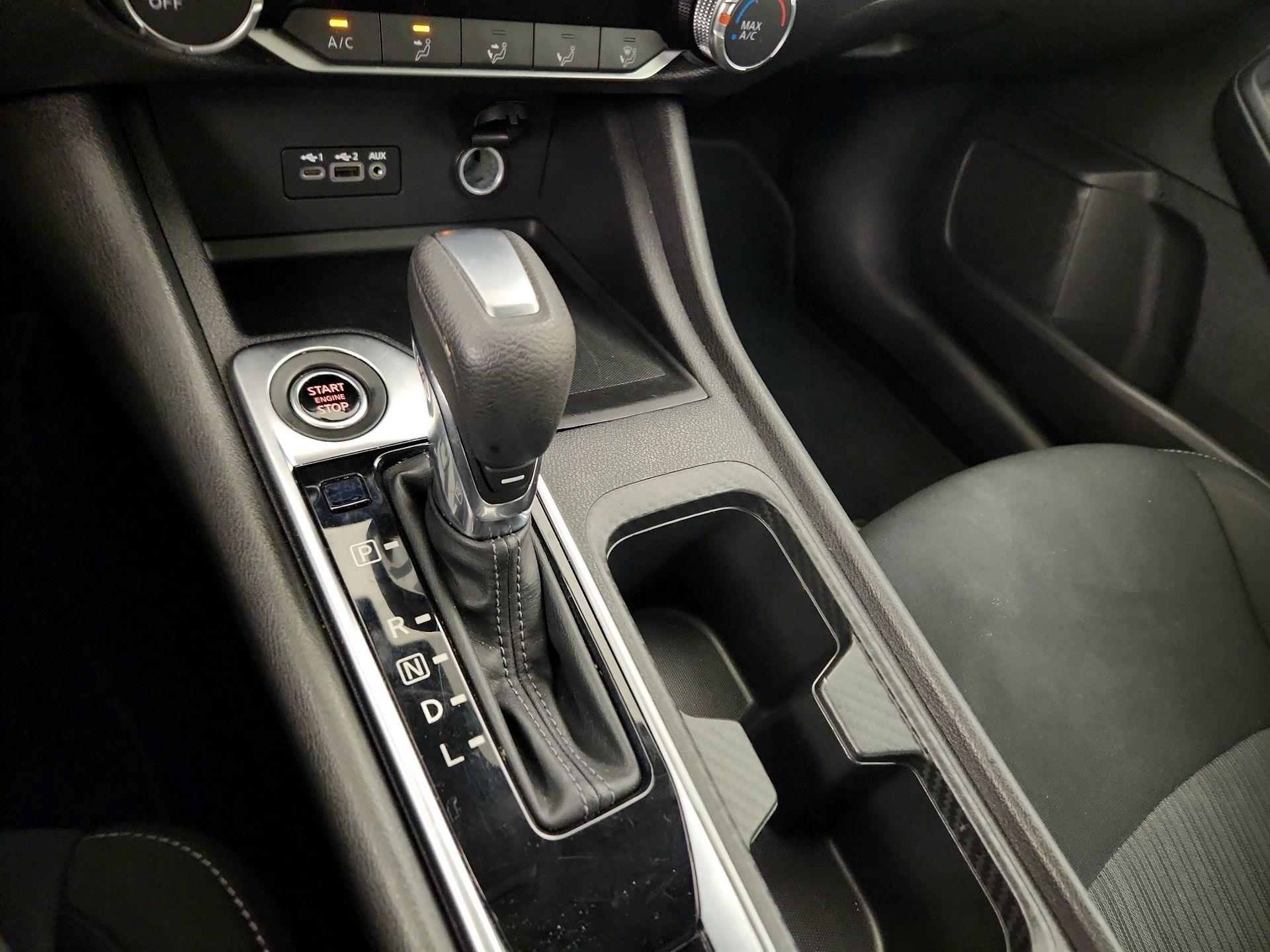 Thumbnail: 2022 Nissan Sentra - 17