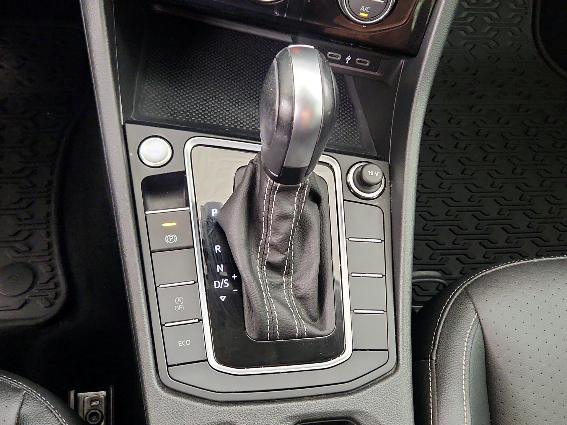 Thumbnail: 2021 Volkswagen Jetta - 17