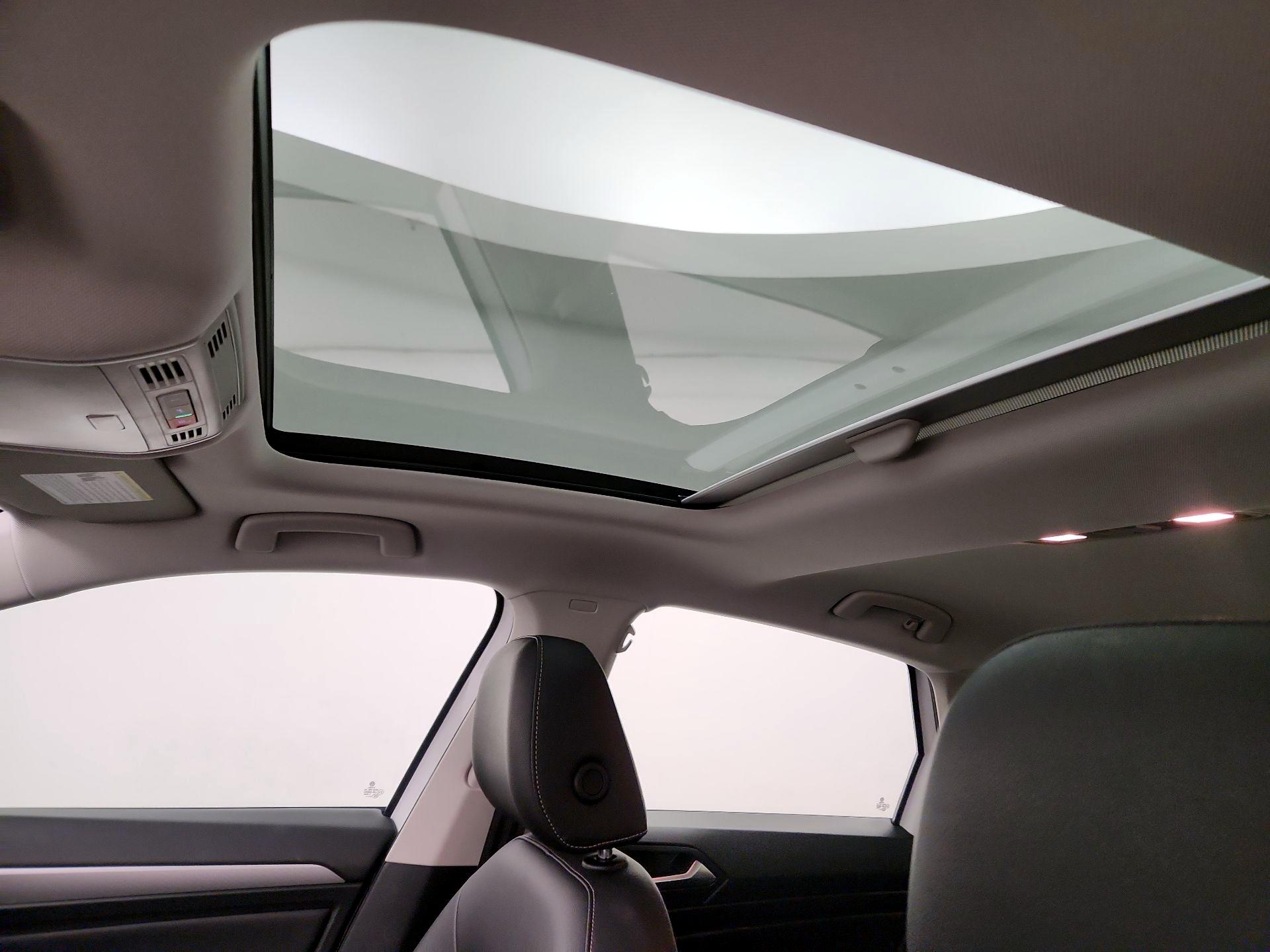 Thumbnail: 2021 Volkswagen Jetta - 19