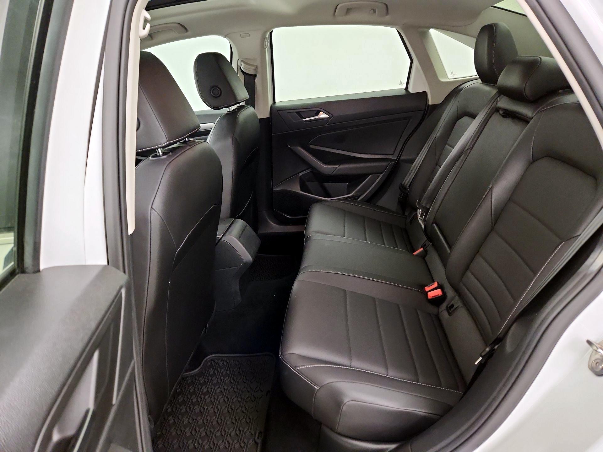 Thumbnail: 2021 Volkswagen Jetta - 20