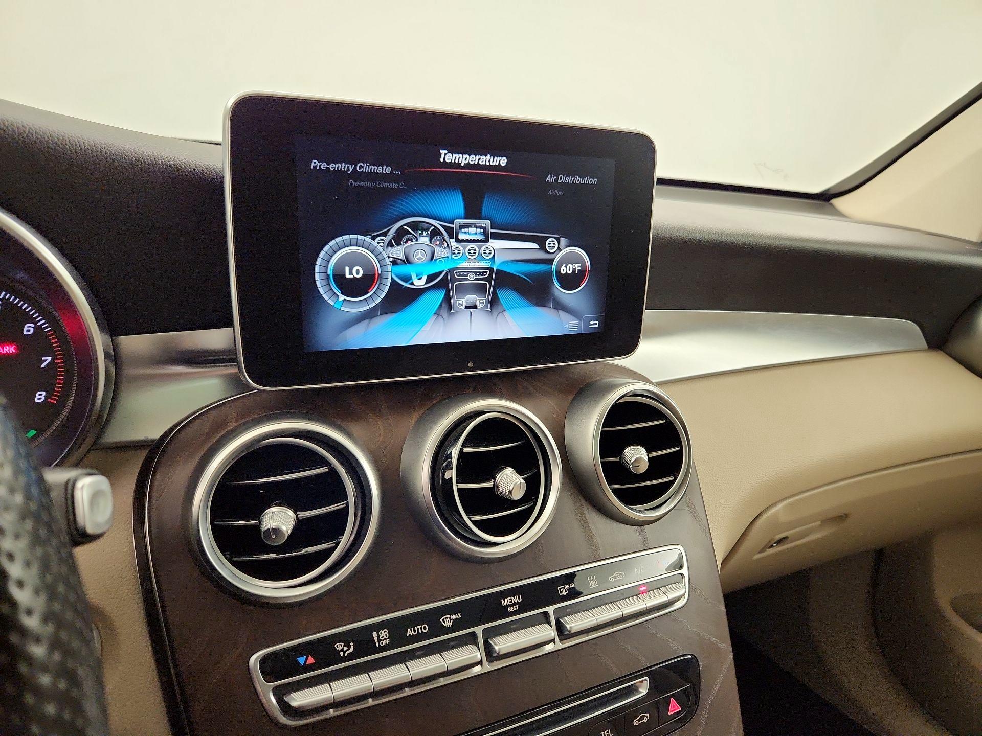 Thumbnail: 2019 Mercedes-Benz GLC - 17