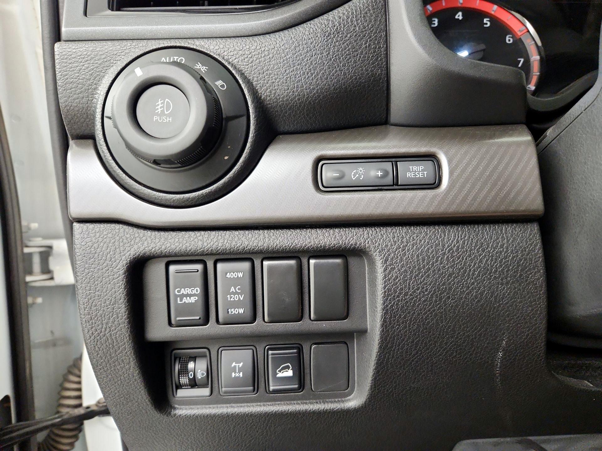 Thumbnail: 2020 Nissan Titan - 13