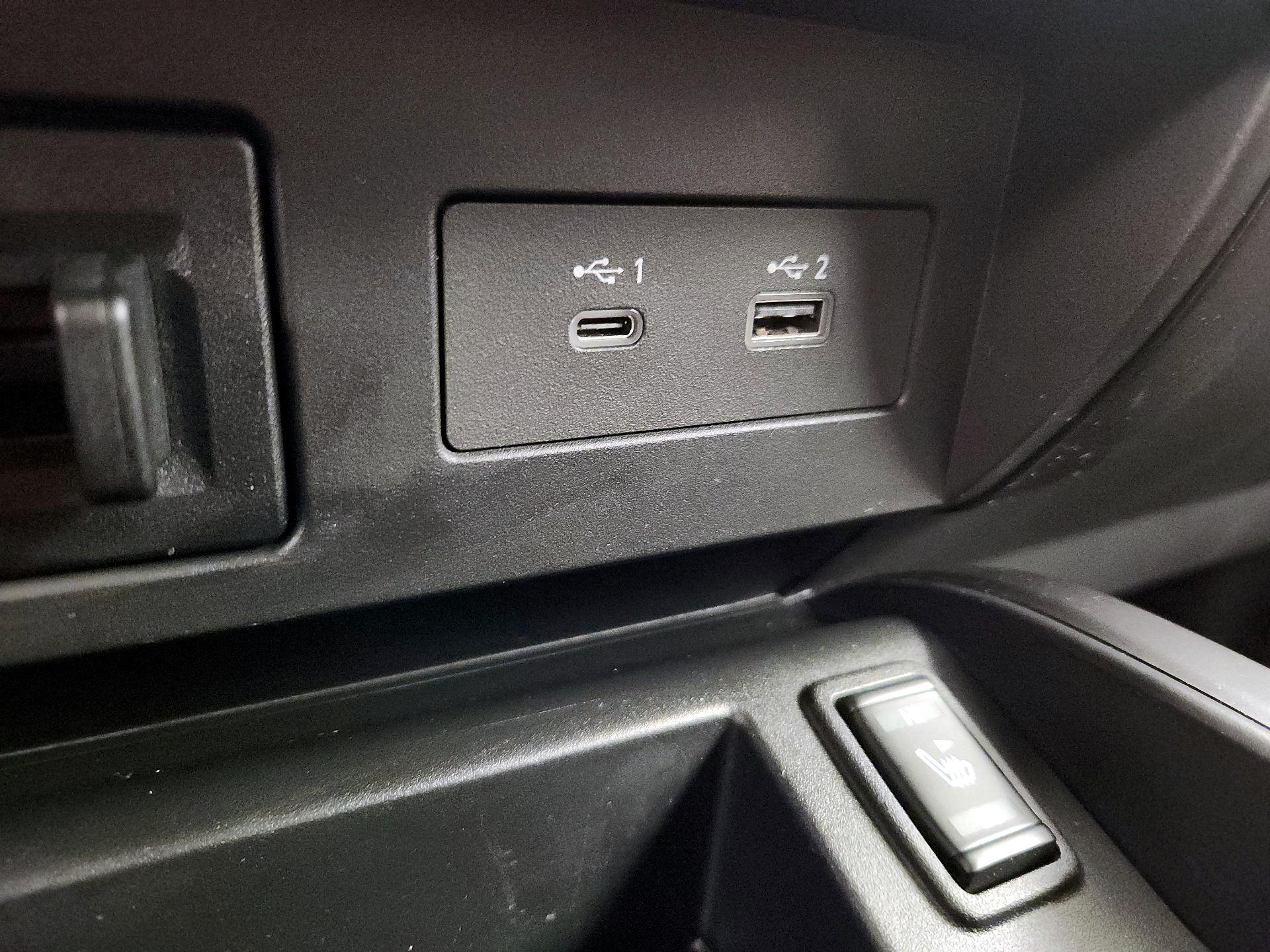 Thumbnail: 2020 Nissan Titan - 19