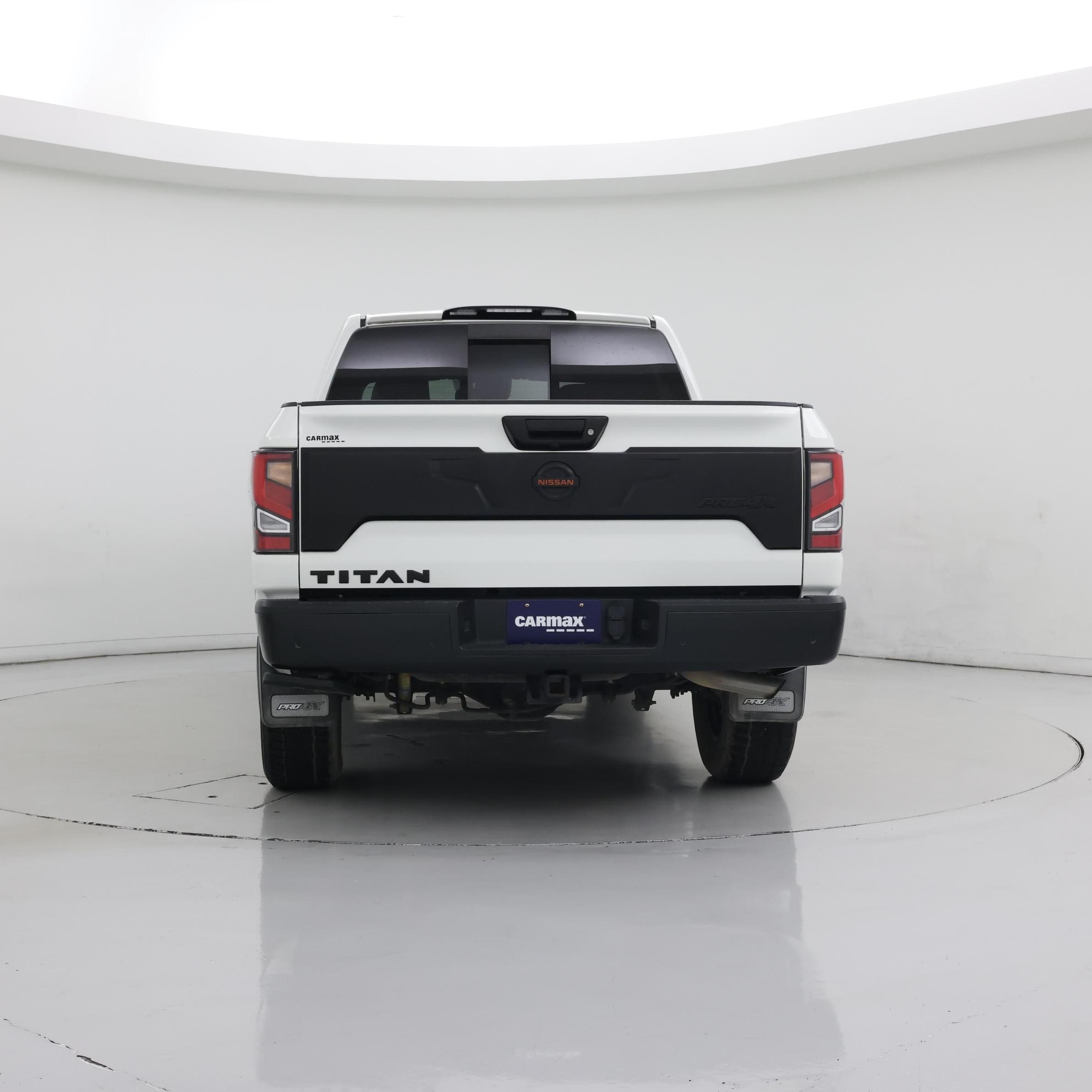 Thumbnail: 2020 Nissan Titan - 6