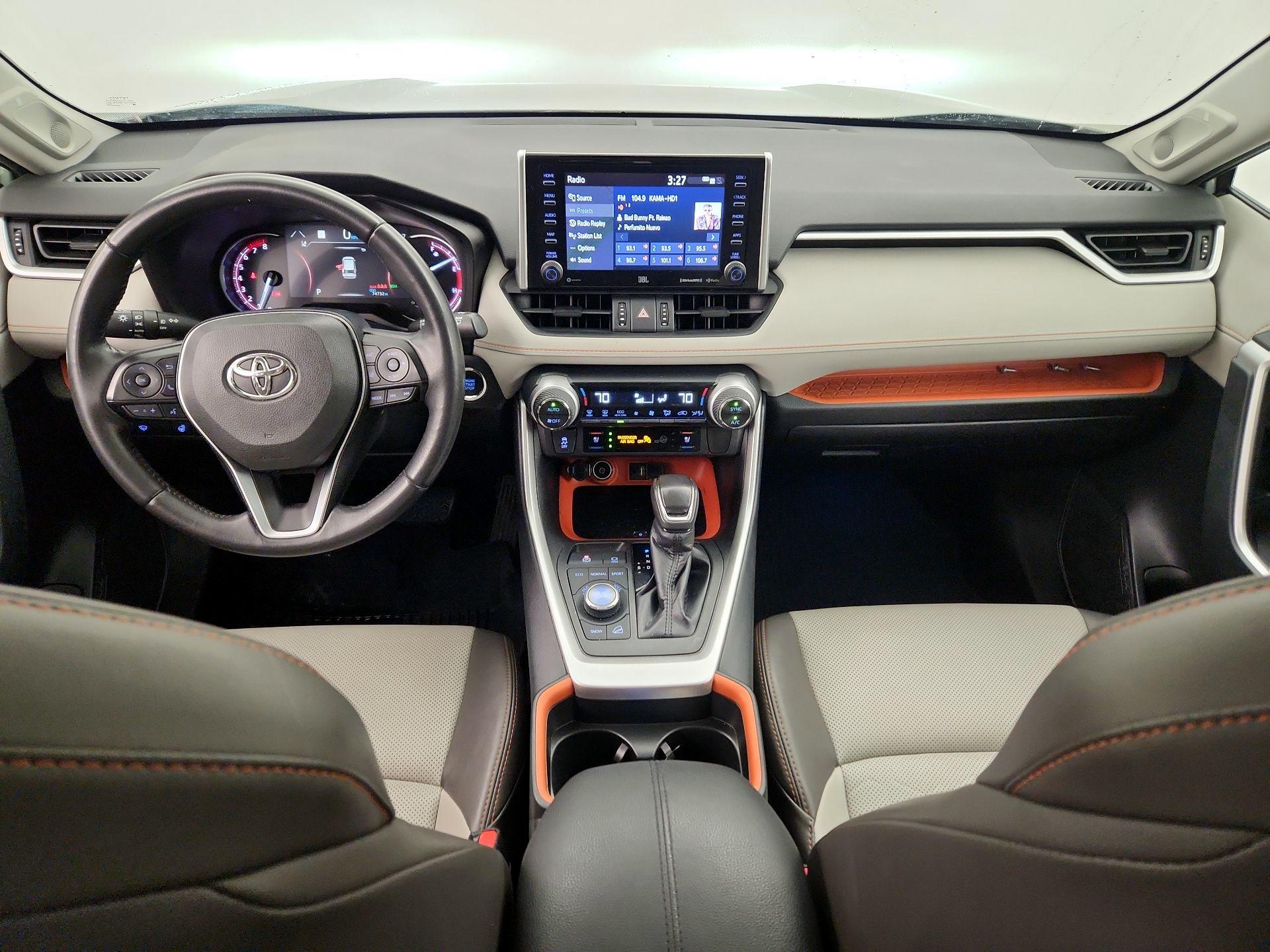 Thumbnail: 2019 Toyota RAV4 - 9