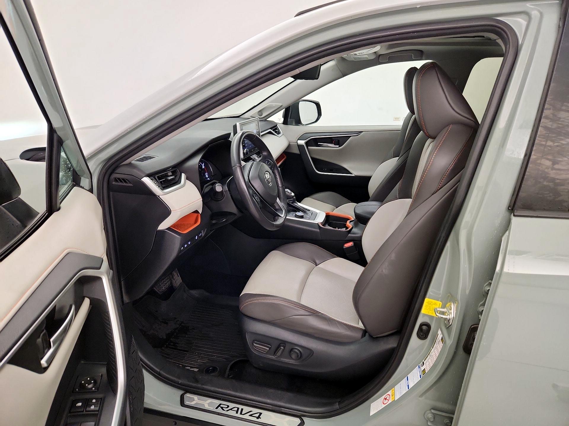 Thumbnail: 2019 Toyota RAV4 - 11