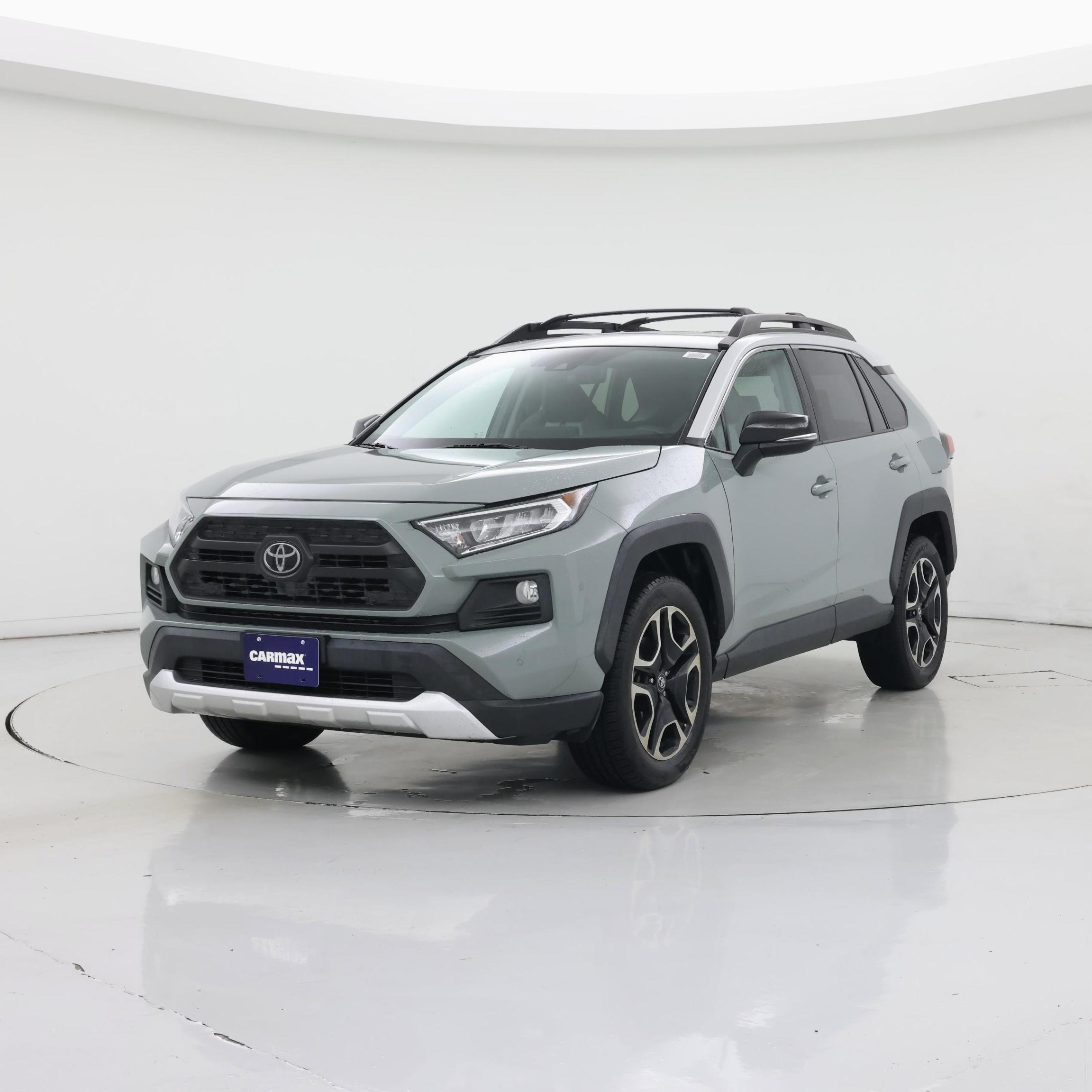 Thumbnail: 2019 Toyota RAV4 - 4