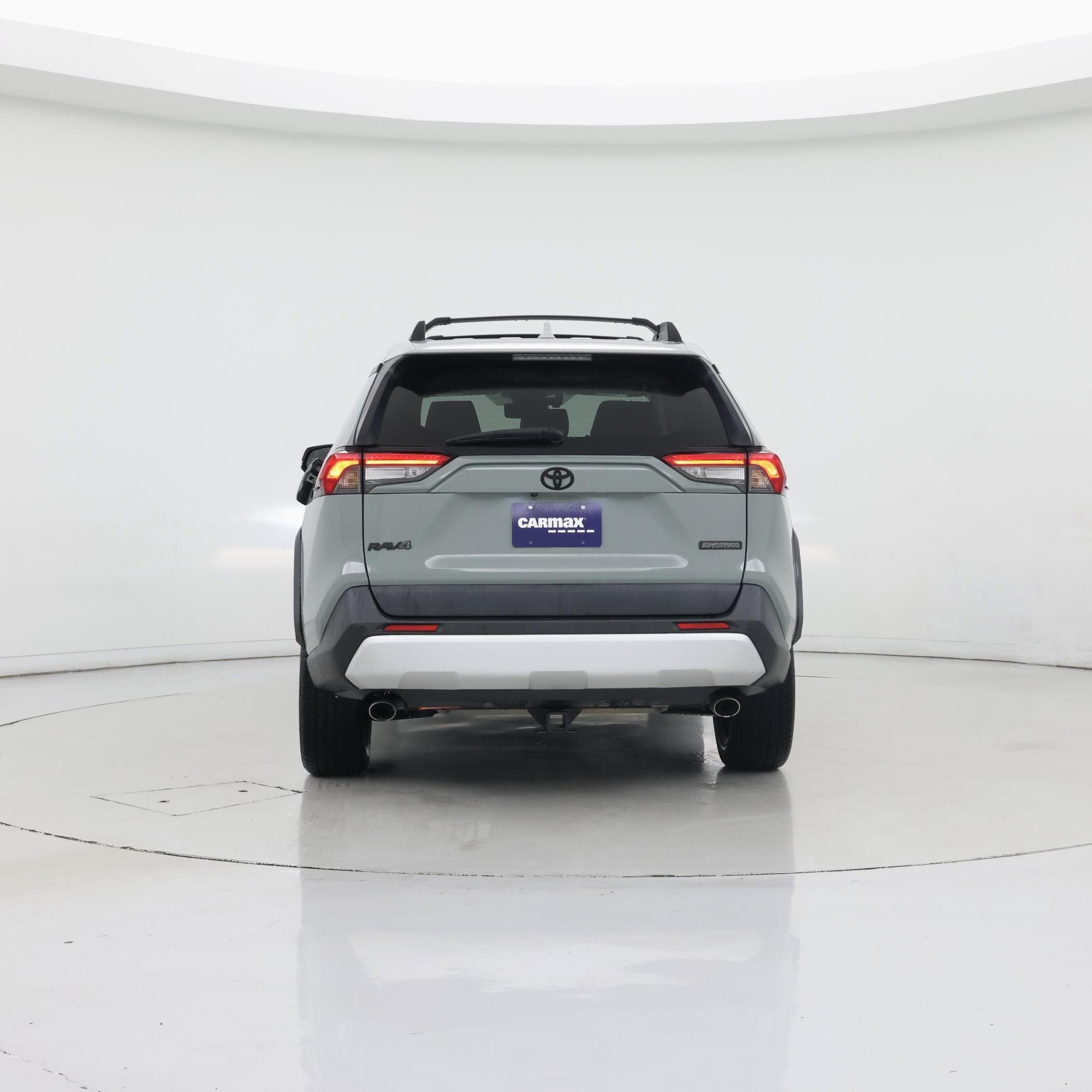 Thumbnail: 2019 Toyota RAV4 - 6