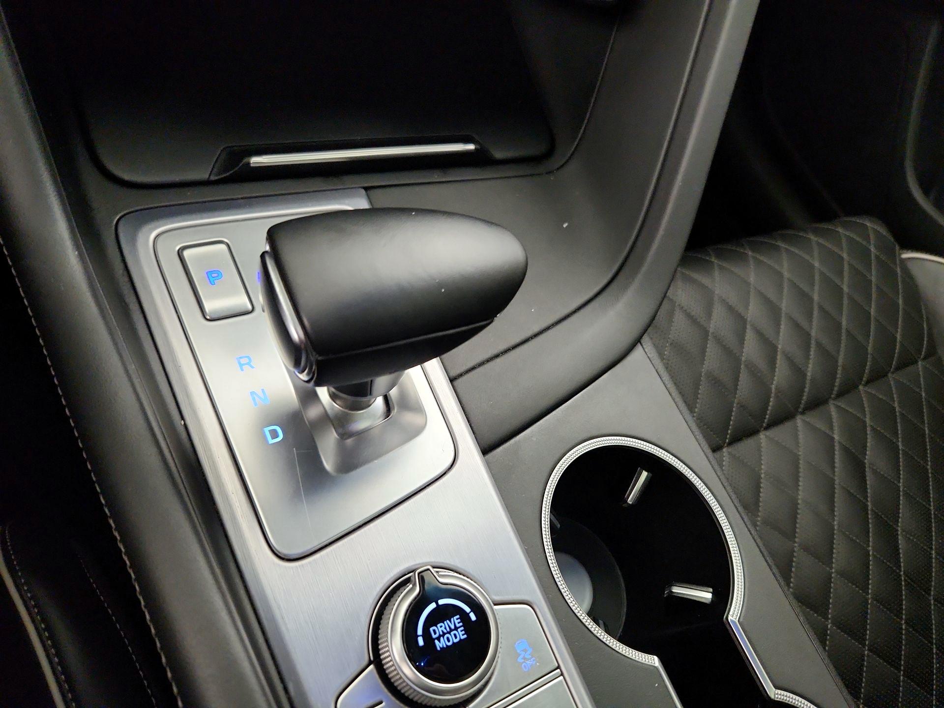 Thumbnail: 2021 Genesis G70 - 18