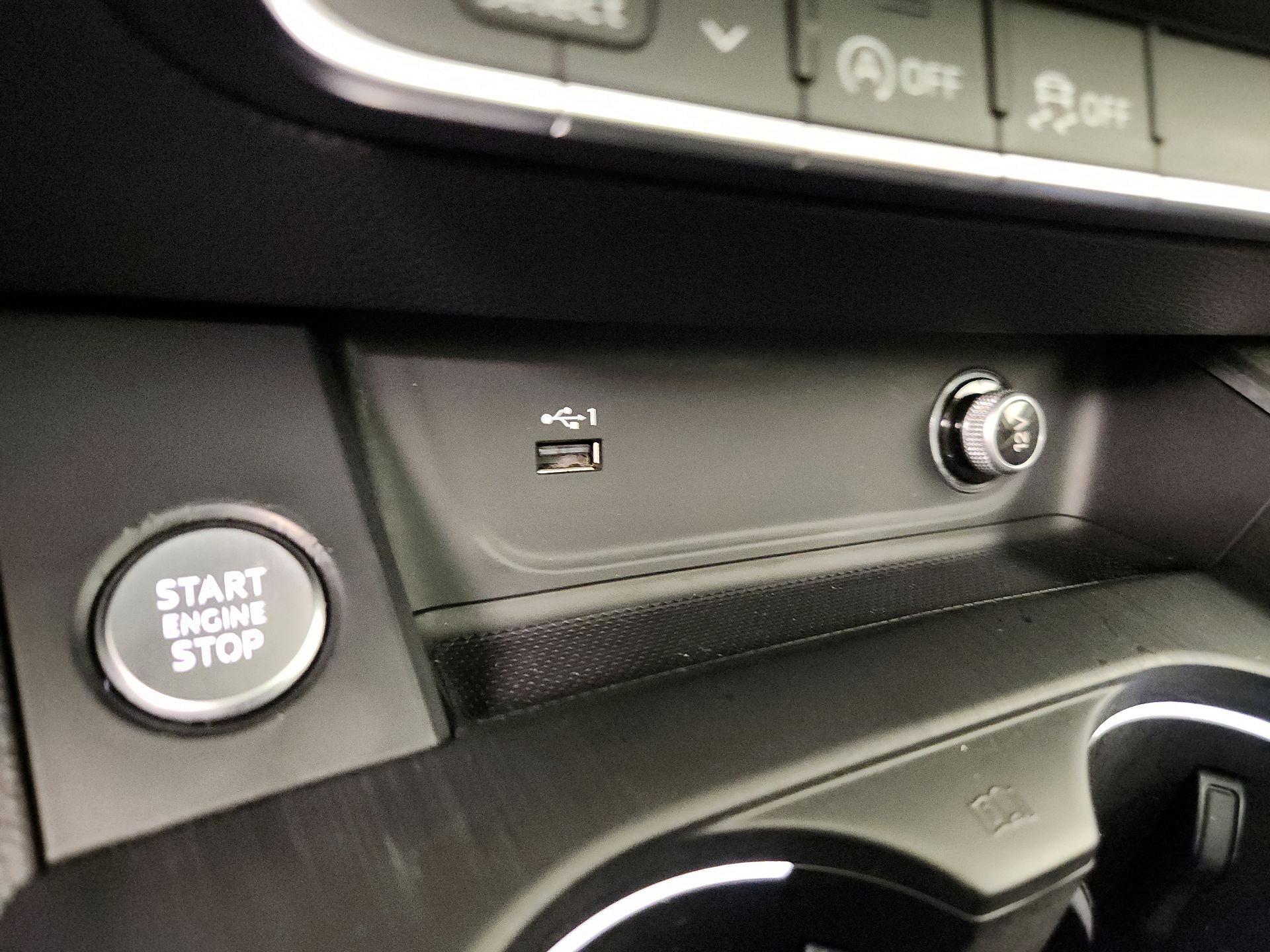 Thumbnail: 2018 Audi A4 - 19