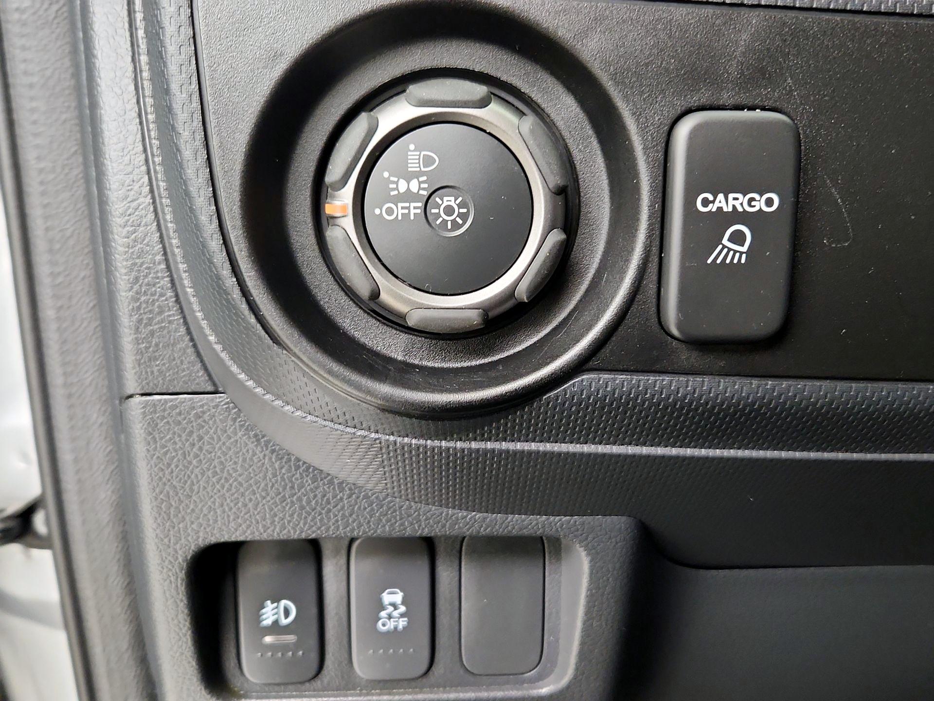 Thumbnail: 2014 Honda Ridgeline - 13