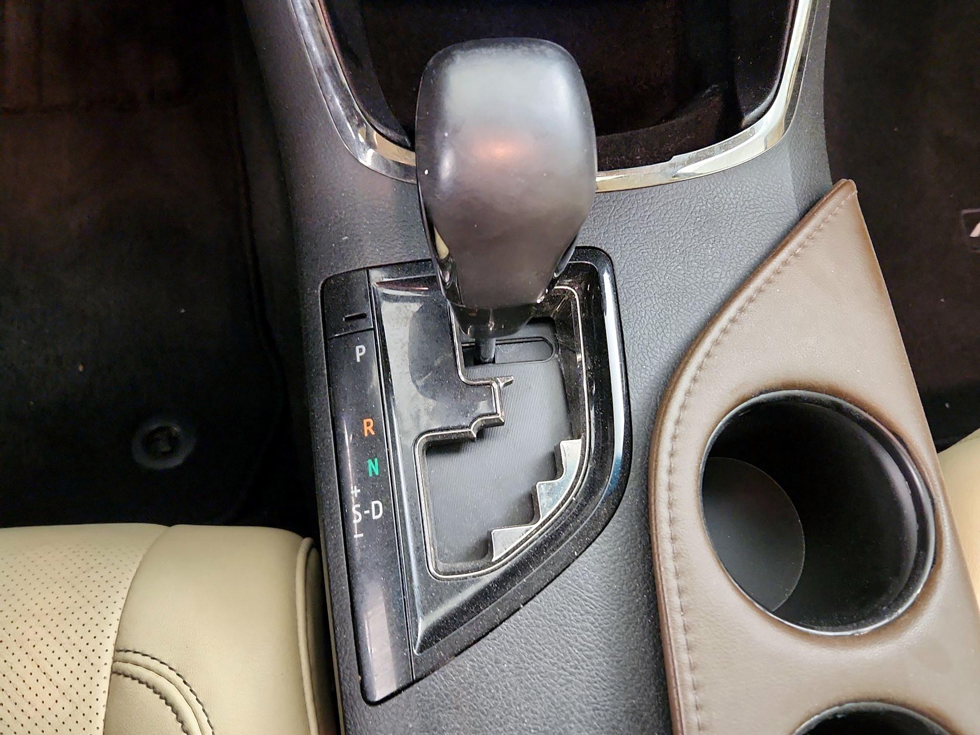 Thumbnail: 2014 Toyota Avalon - 18