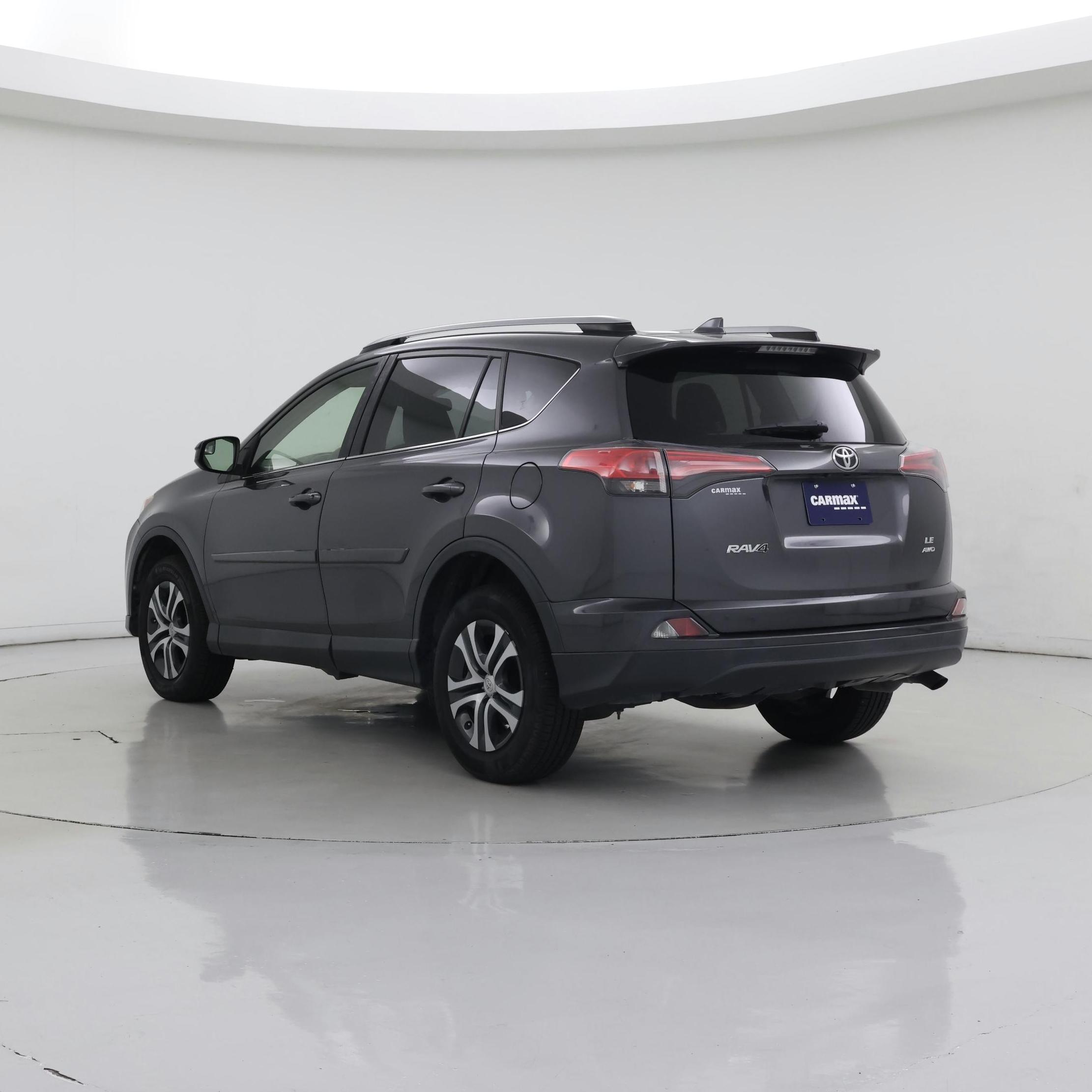 Thumbnail: 2018 Toyota RAV4 - 2