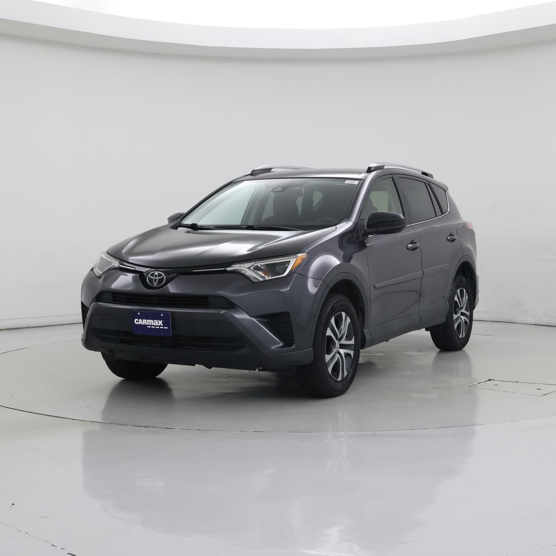 Thumbnail: 2018 Toyota RAV4 - 4