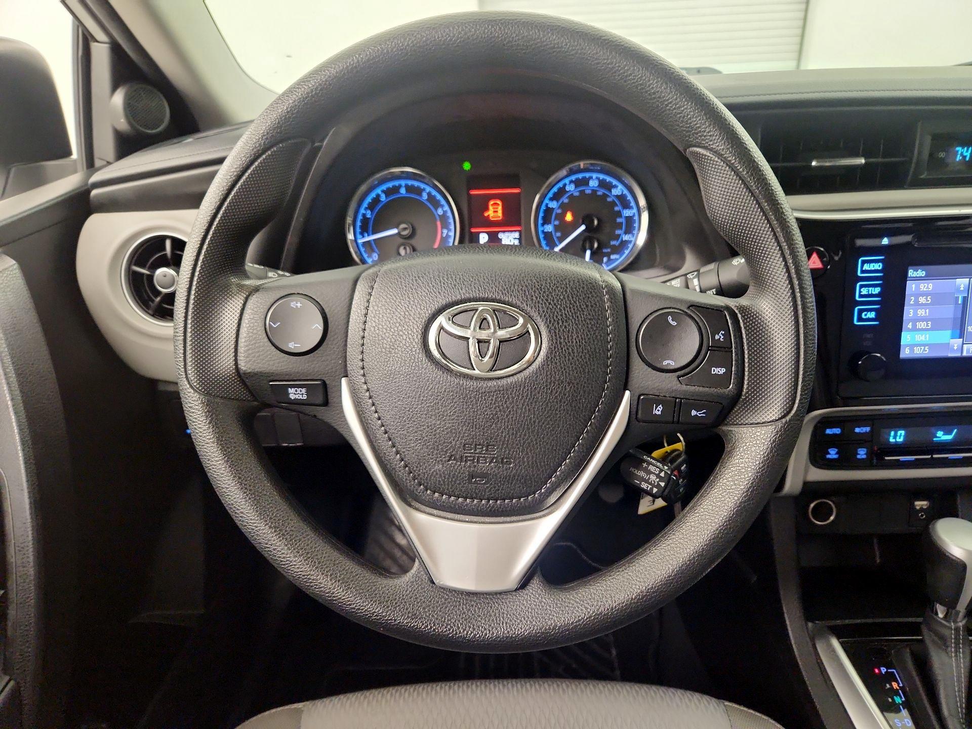 Thumbnail: 2017 Toyota Corolla - 10