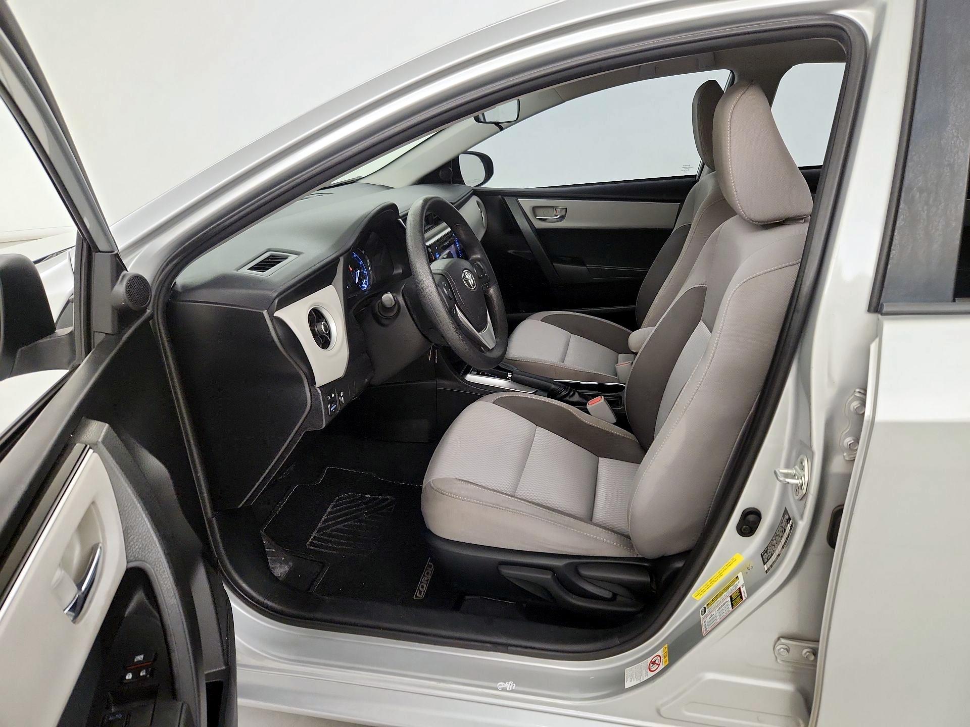 Thumbnail: 2017 Toyota Corolla - 11