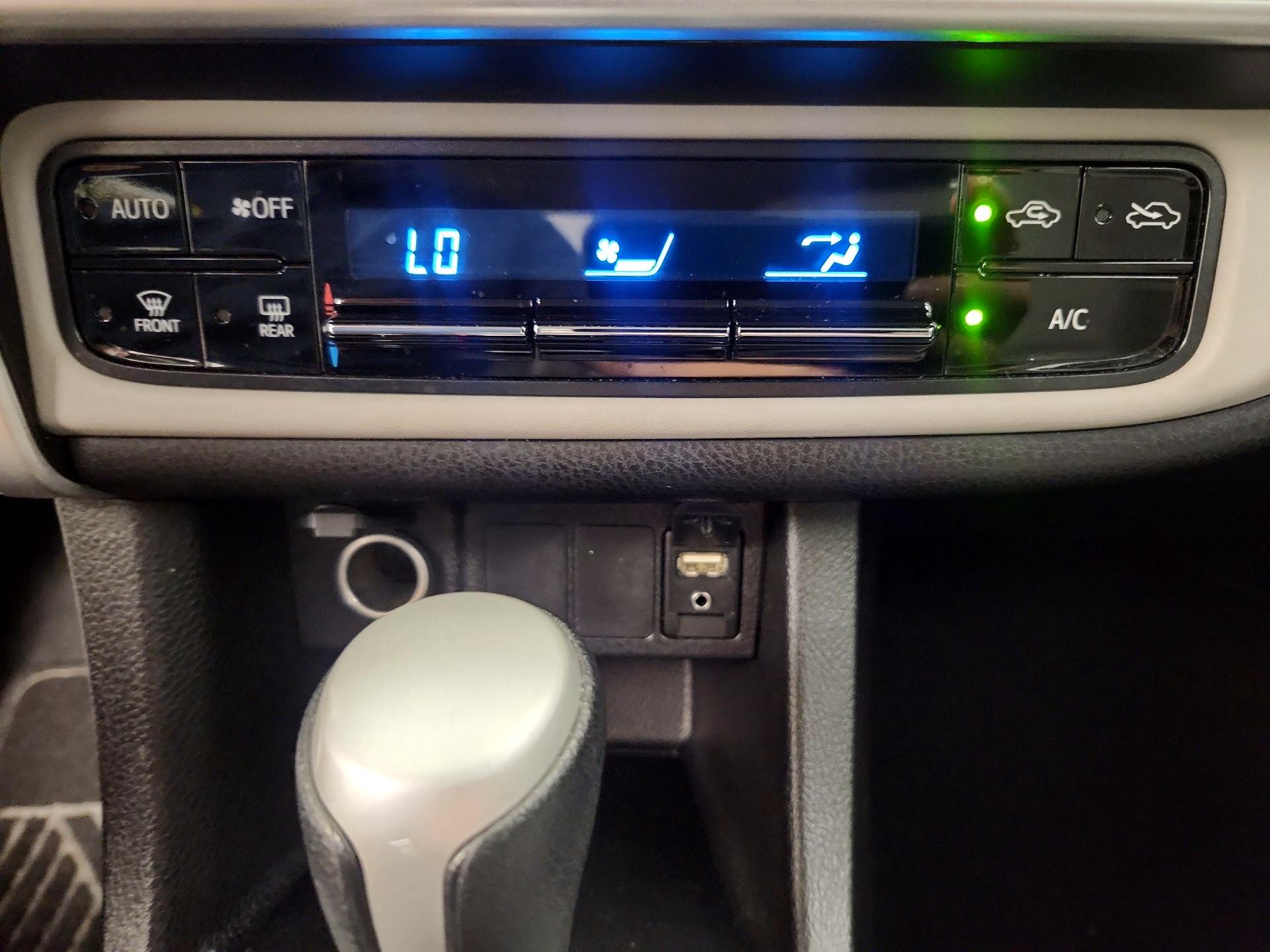 Thumbnail: 2017 Toyota Corolla - 16