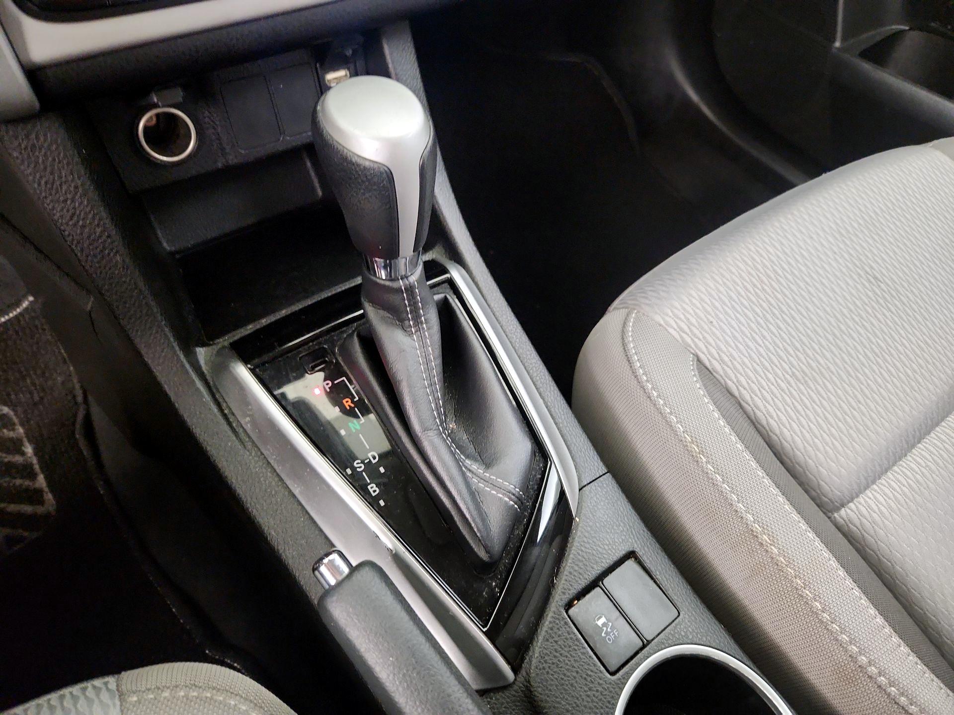 Thumbnail: 2017 Toyota Corolla - 17